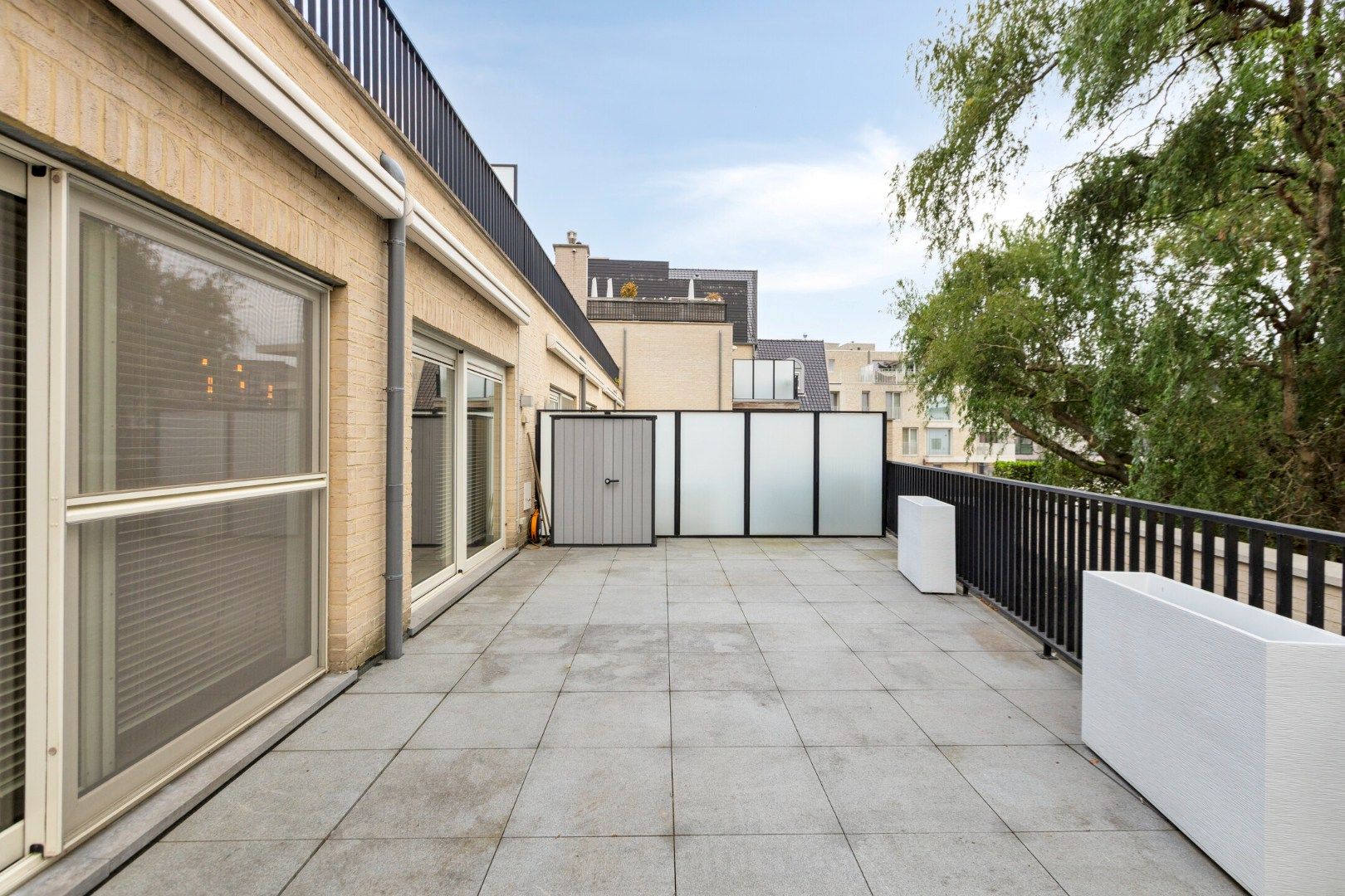 Ruim appartement met 2 slpks, parkeerplaats en dubbele garagebox in Mol-centrum ! foto 17