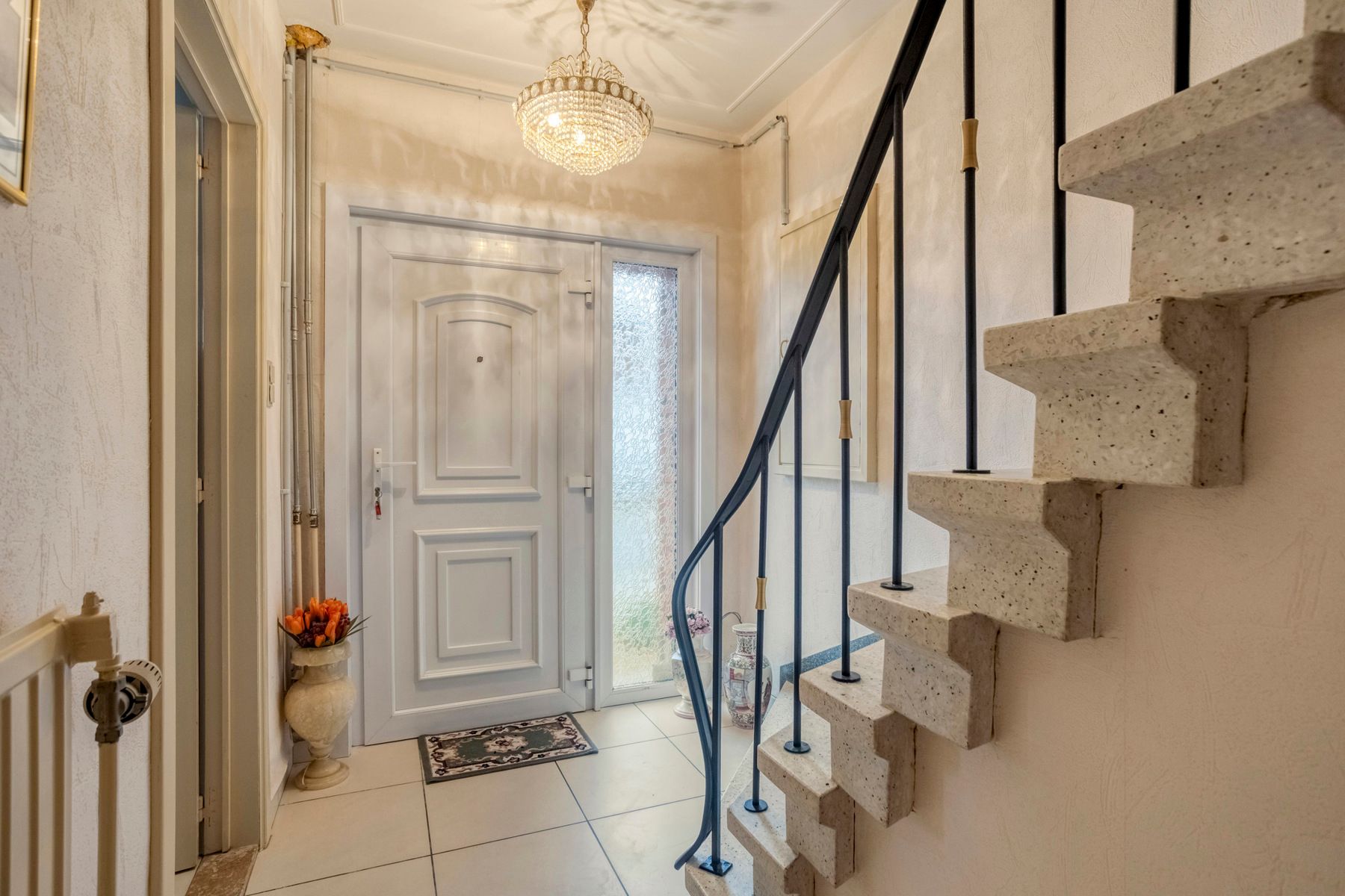 Te renoveren 4-gevelwoning met prachtige tuin foto 4