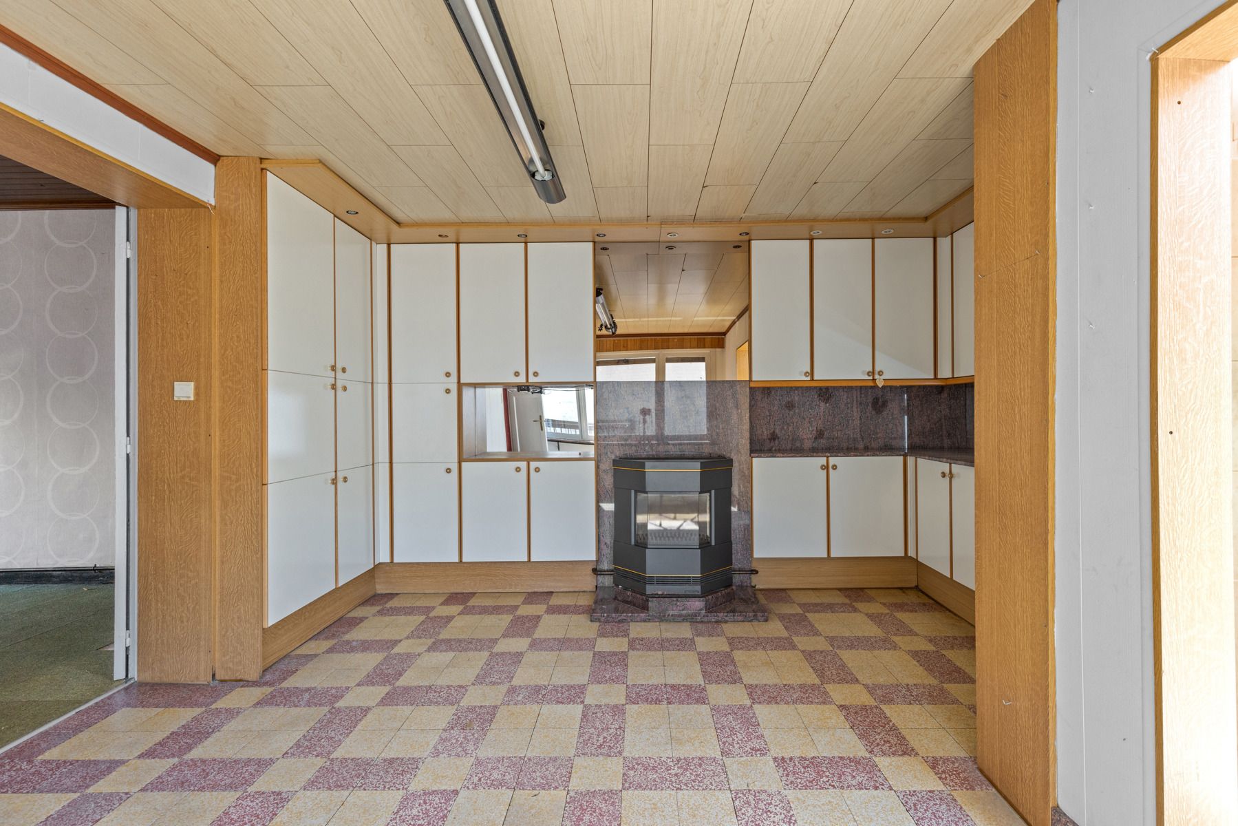 Te renoveren woning met magazijn centrum Heusden foto 5