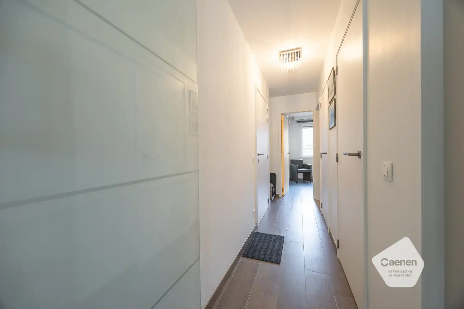 Recent een slaapkamer appartement op uitstekende ligging foto 10