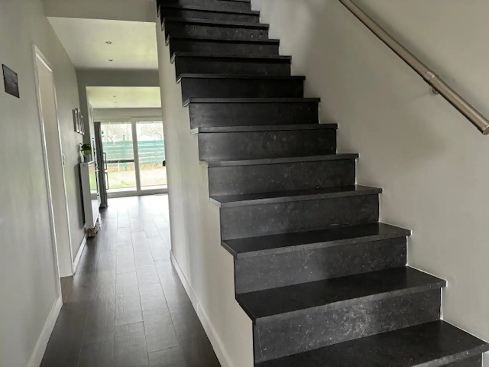 Mooe villa met 4 slpks aan de rand van Tienen foto 3