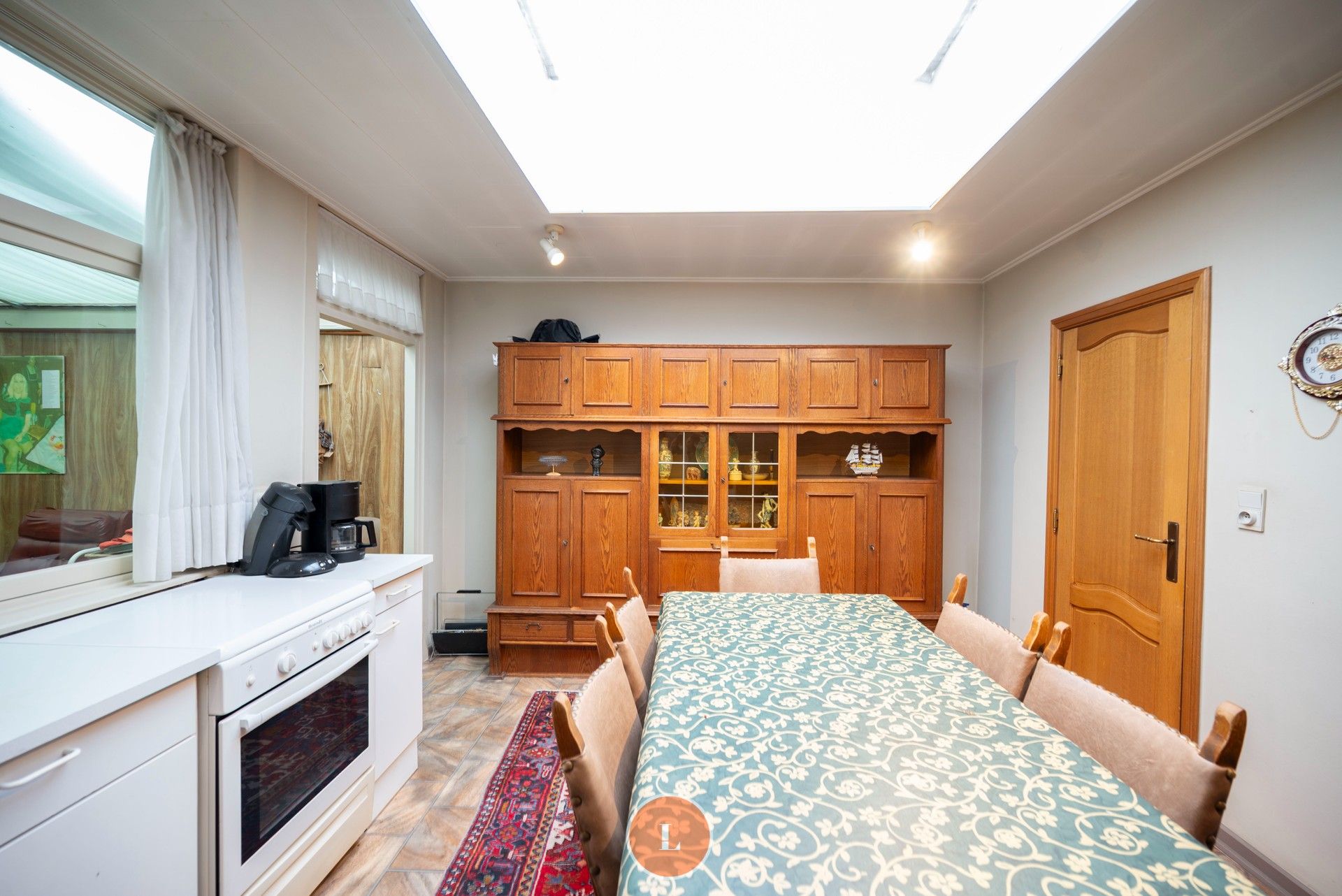 Te renoveren gezinswoning in centrum Marke foto 4