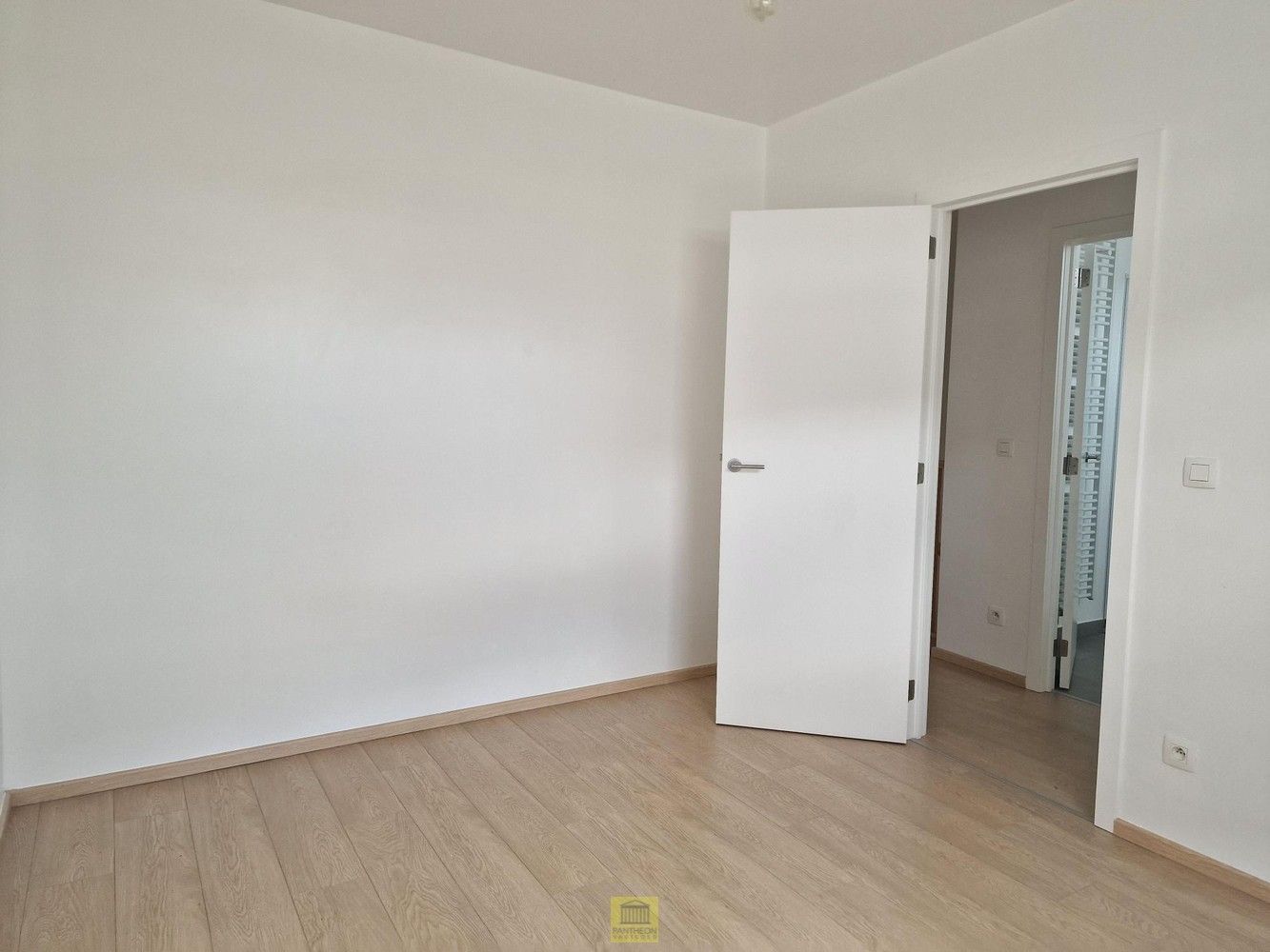Instapklare woning met terras, autostaanplaats en 3 slaapkamers nabij dorpscentrum Haaltert! foto 16