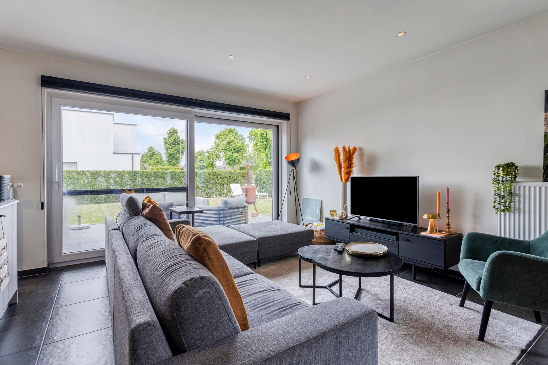 Charmante woning in Pastoriestijl met zonnepanelen! foto 6