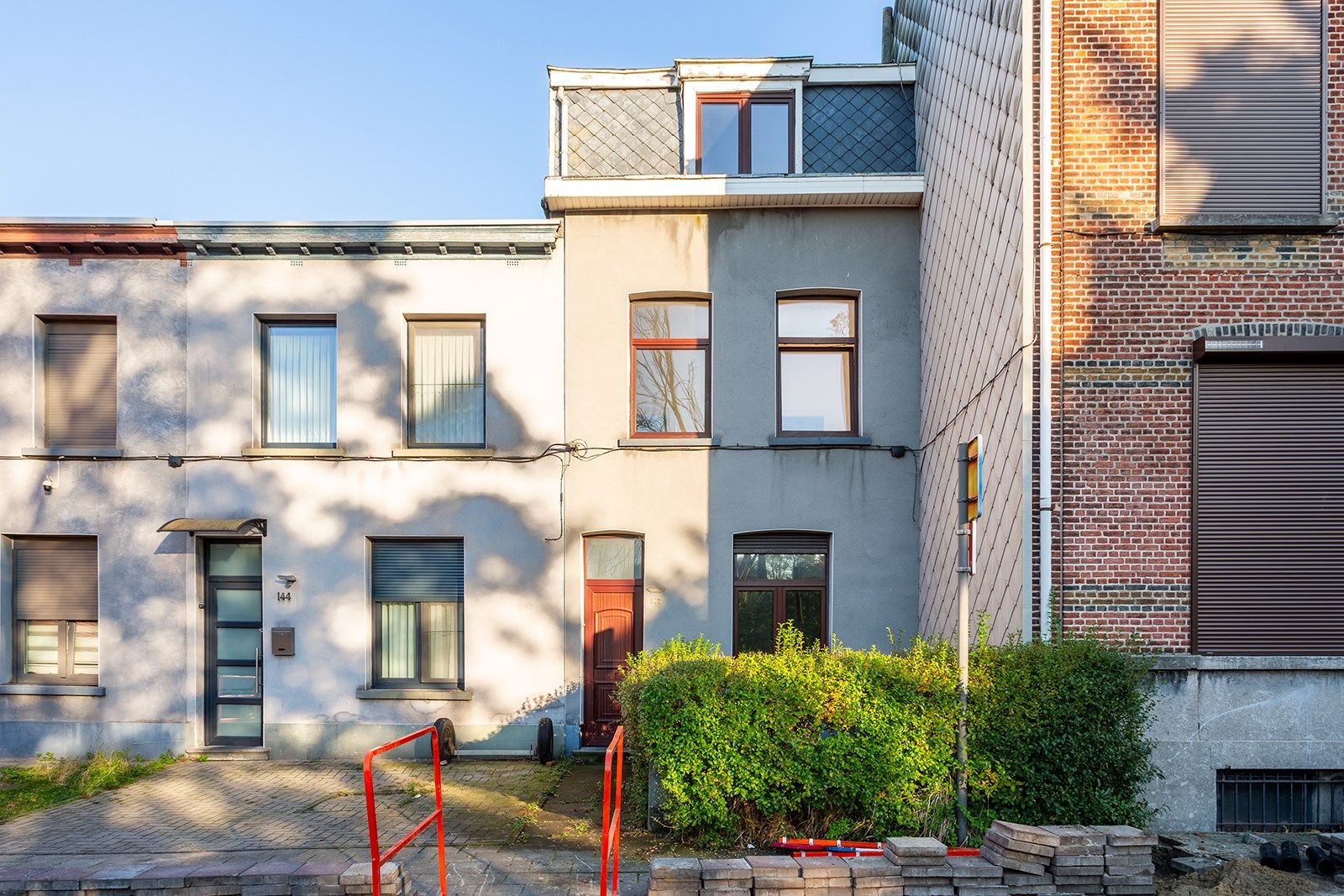 Hoofdfoto van de publicatie: Ontdek deze renovatiewoning met een grote tuin en veel mogelijkheden