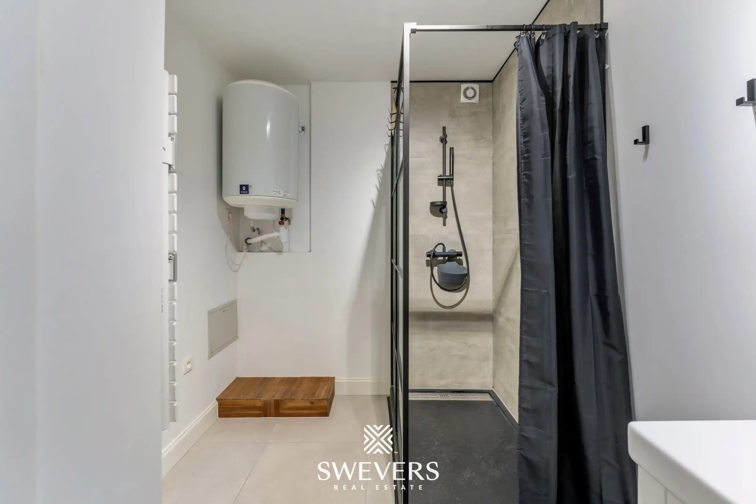 Modern en instapklaar appartement in hartje Genk met uitstekende investeringsopportuniteit foto 15