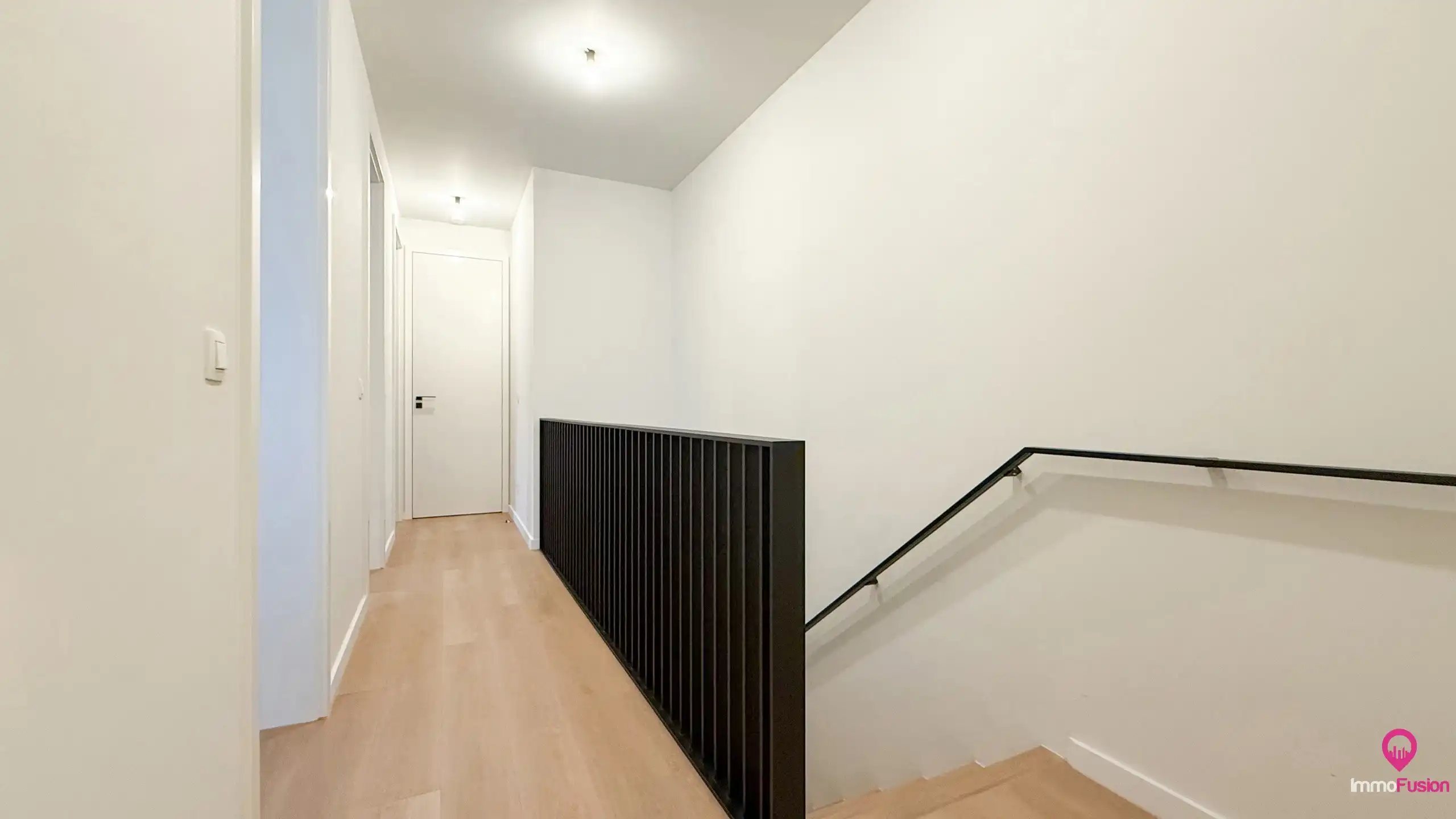 Stijlvolle nieuwbouwwoning met diepe tuin + vloerverwarming! foto 23