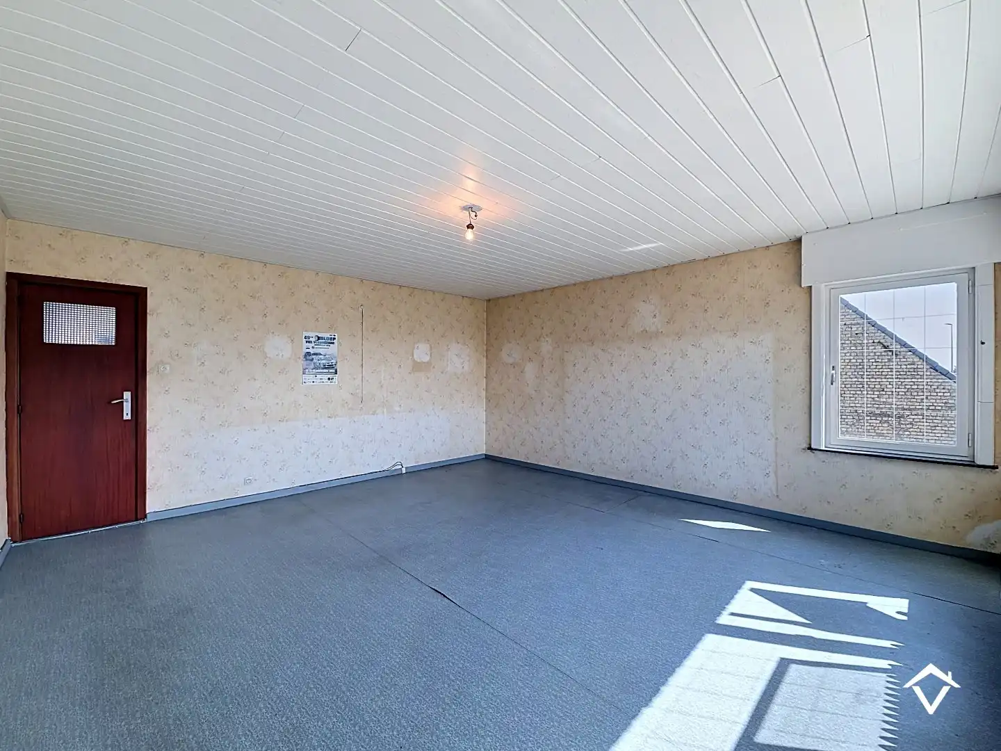 Gezinswoning met polyvalente ruimte, vijf slaapkamers en inpandige garage te Koekelare foto 10