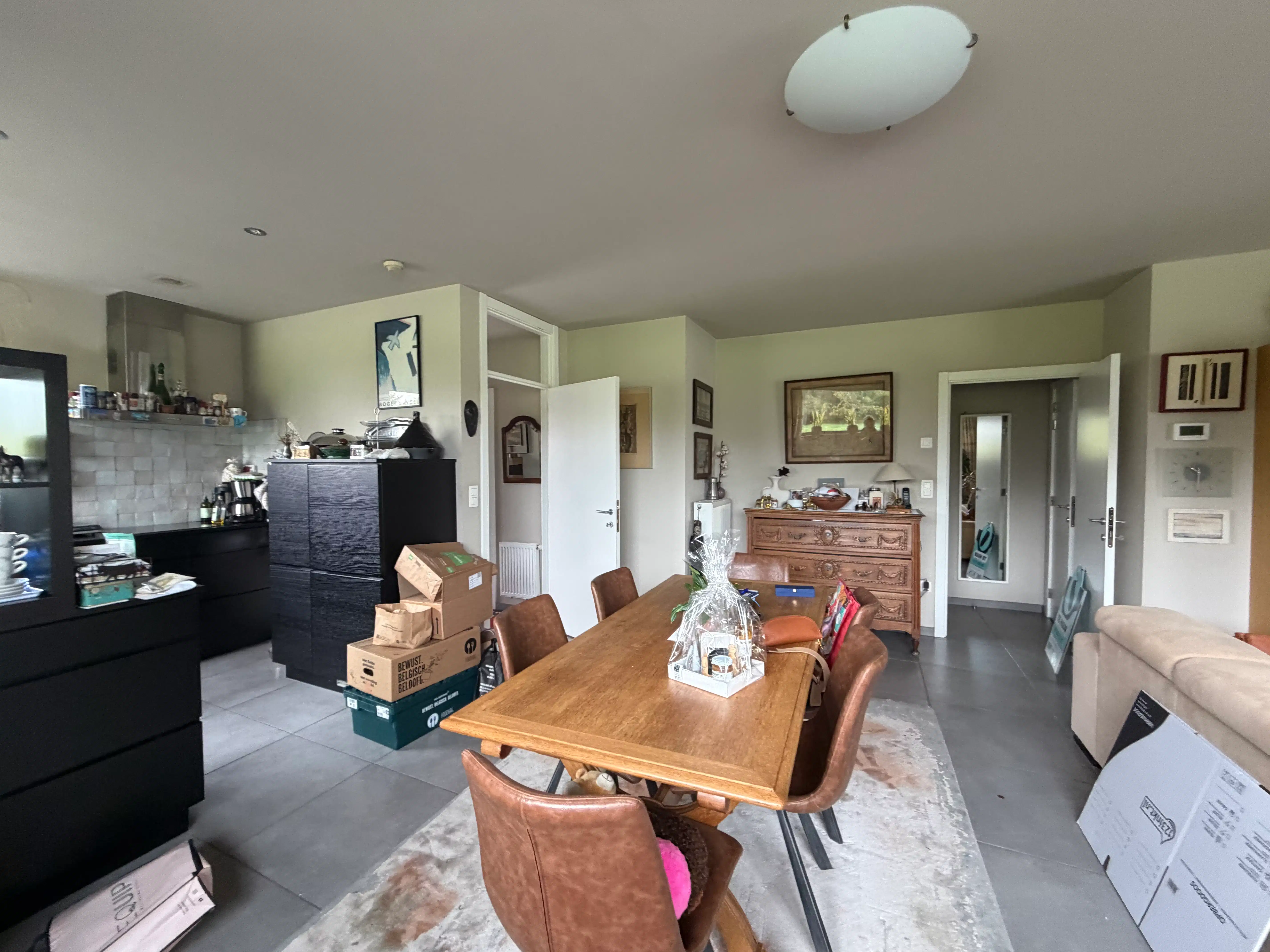 Nieuwbouwwoning (HOB) met drie slaapkamers - terras en tuin foto 3