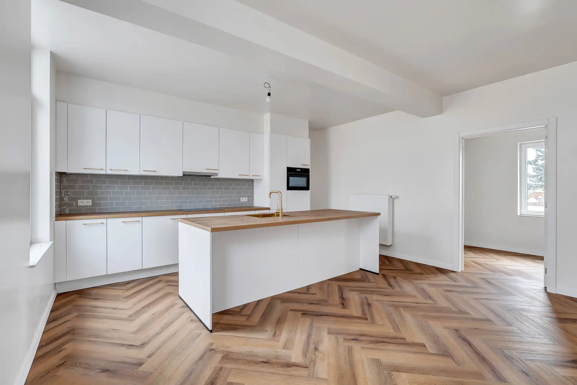 Karaktervol appartement met 3 slaapkamers te Ninove! foto 9