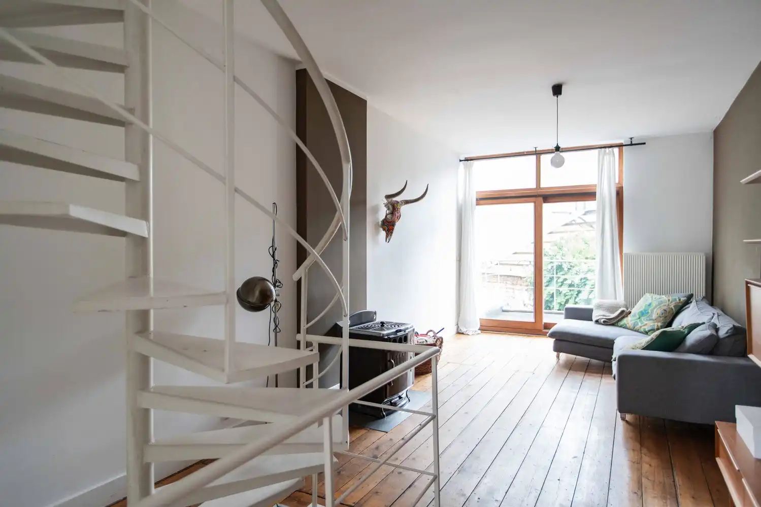 Karaktervol huis met 3 slaapkamers en 2 buitenruimtes op het Zuid. foto 6