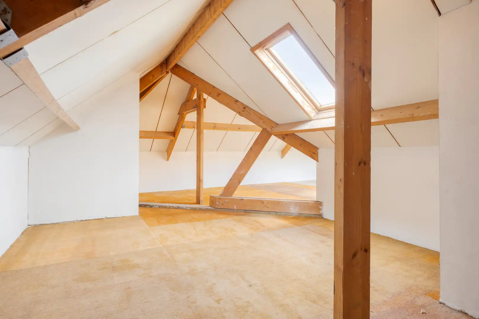  Ruim gerenoveerd appartement met 3 slpks en ruime zolderverdieping nabij het centrum foto 21