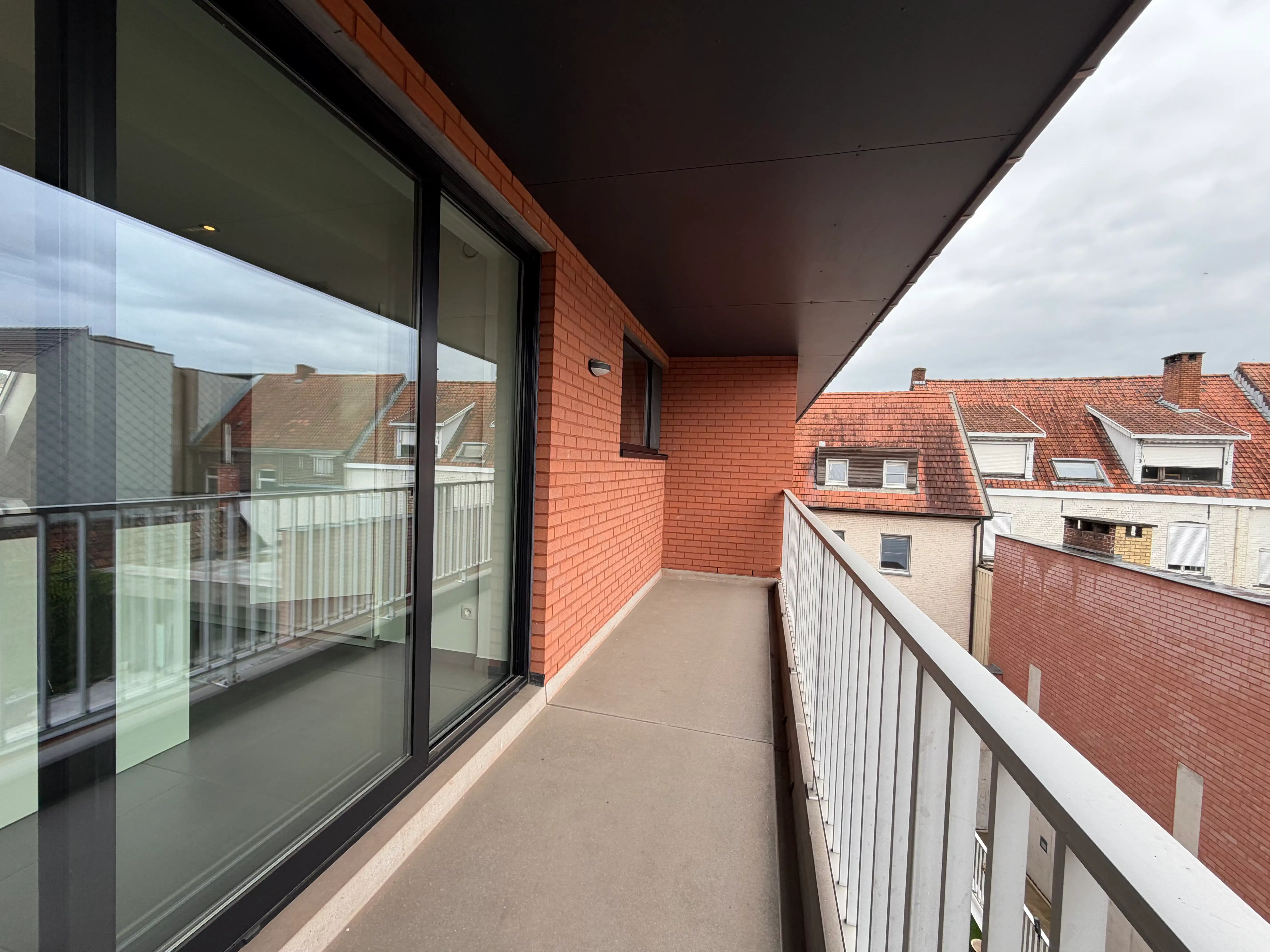 Instapklaar appartement met 2 slaapkamers en terras foto 13