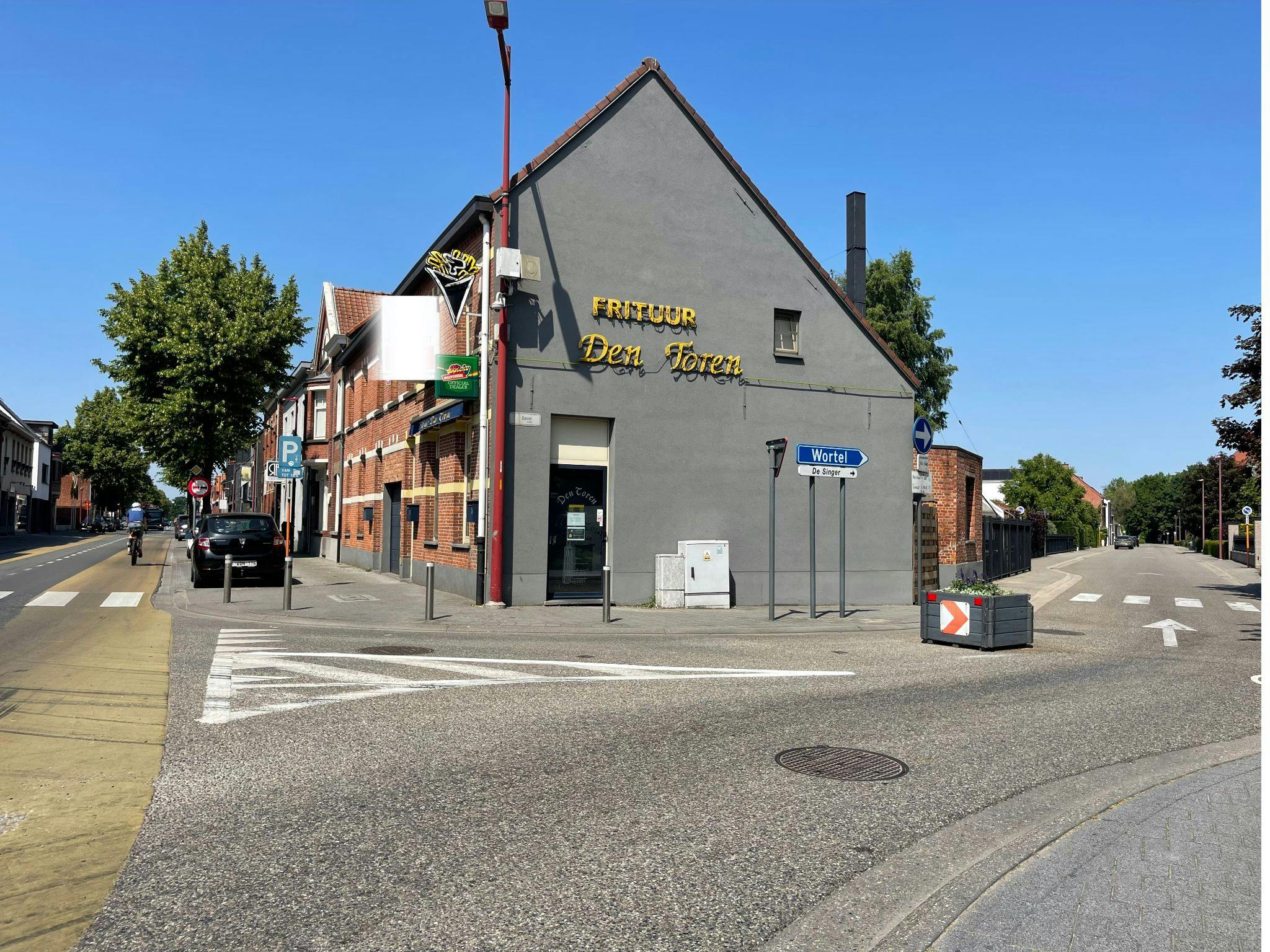 Centraal gelegen handelspand te koop Rijkevorsel  foto 2
