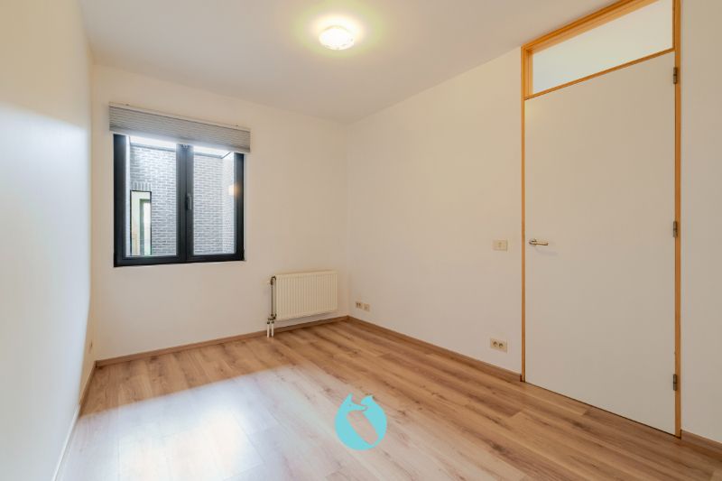 Ruim gelijkvloers 3-slaapkamer appartement te Wondelgem foto 11