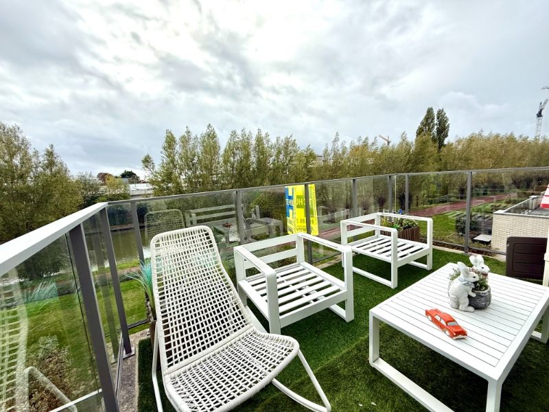 Zonnig, centraal gelegen appartement met 2 slaapkamers en ruim terras (12 vkm) met zicht op de Leie foto 16