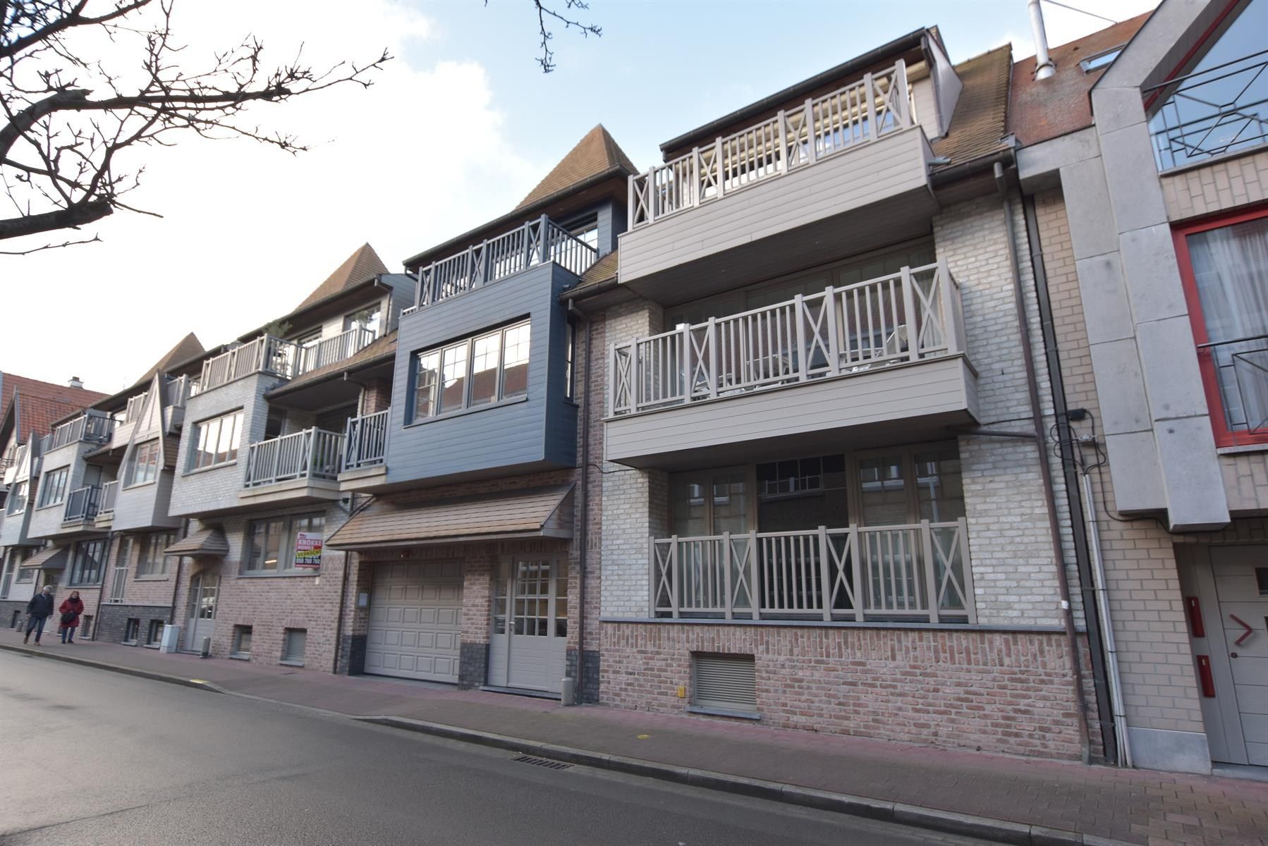 Mooi gemeubeld appartement op een rustige ligging, op wandelafstand van de Lippenslaan foto {{pictureIndex}}