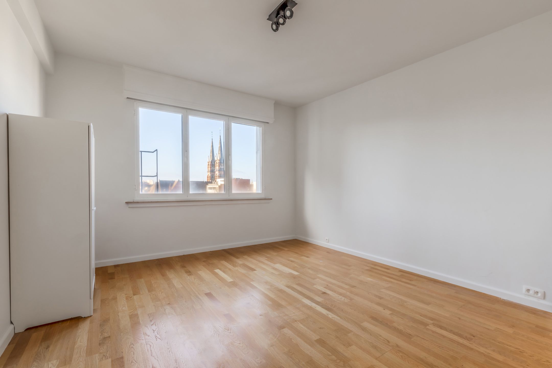 Riant licht appartement vlakbij Stadspark en centrum foto 14