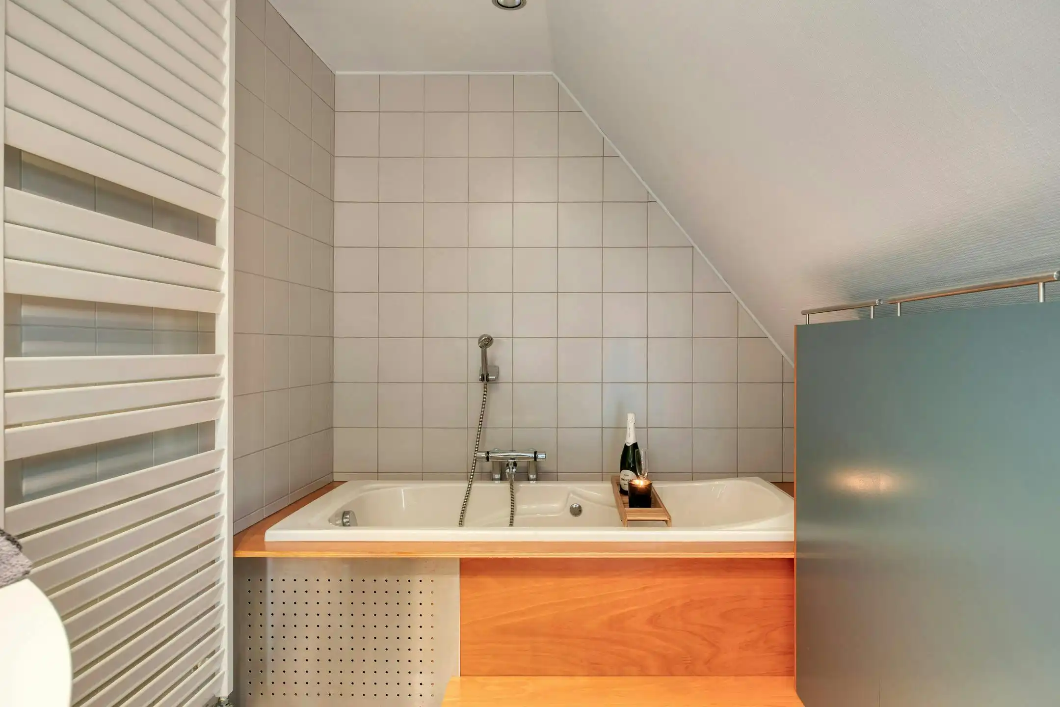 Vrijstaand huis met bijgebouw op perceel van 4012m² te Moerkerke foto 16