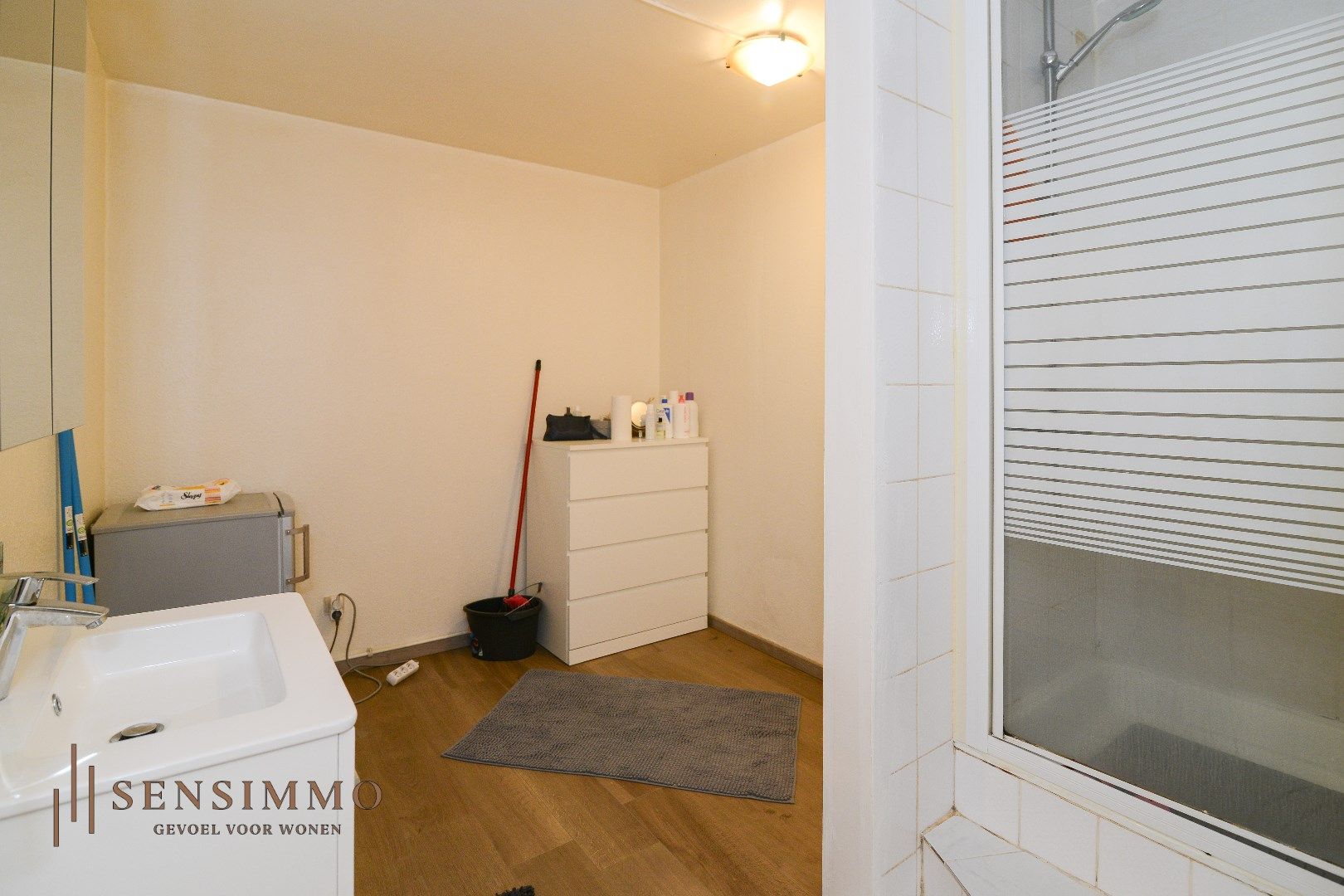 Twee eenheden bestaande uit appartement met duplex handelspand te centrum Genk! foto 14