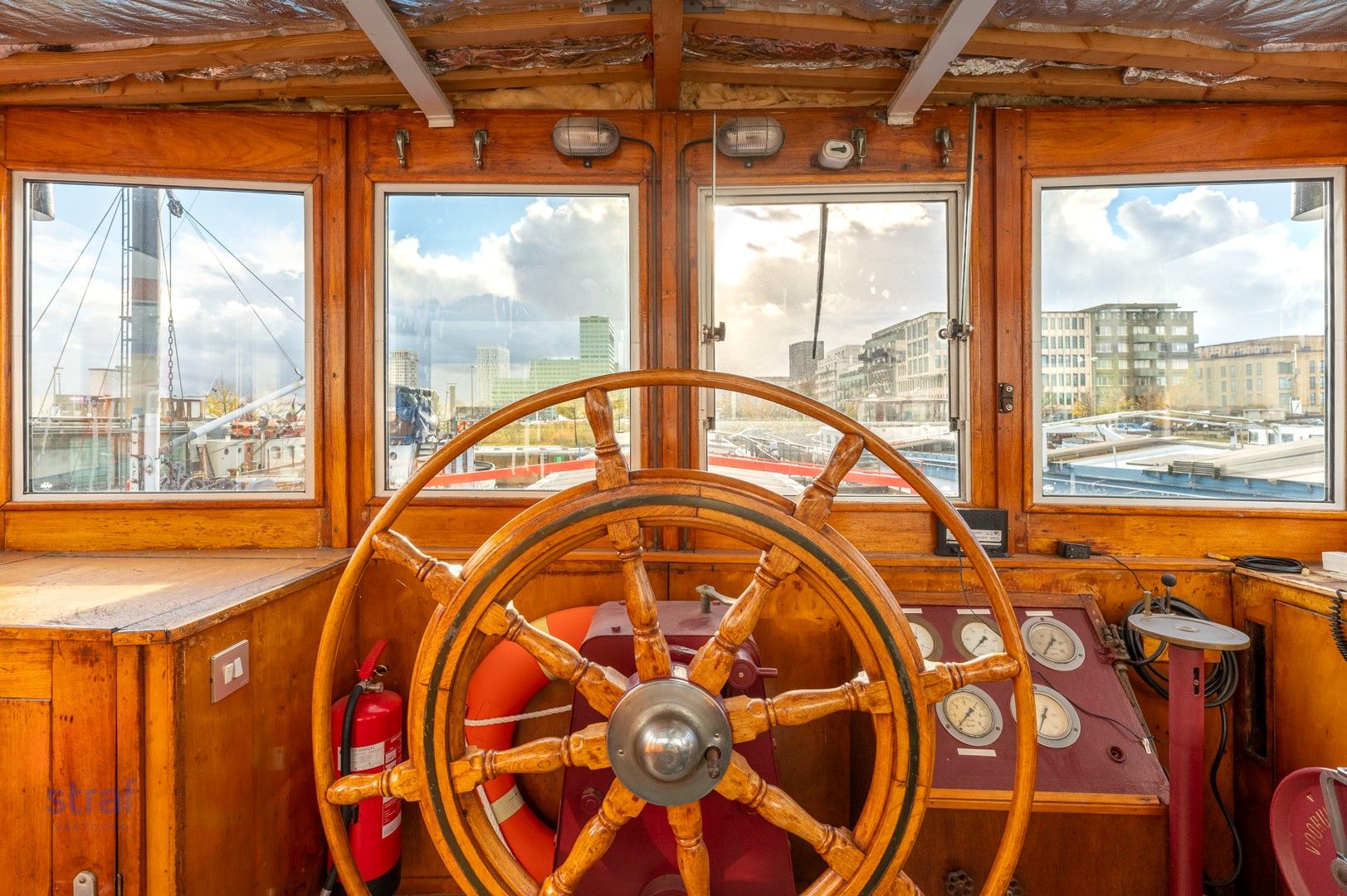 Je nieuwe huis op het water: een woonboot foto 12