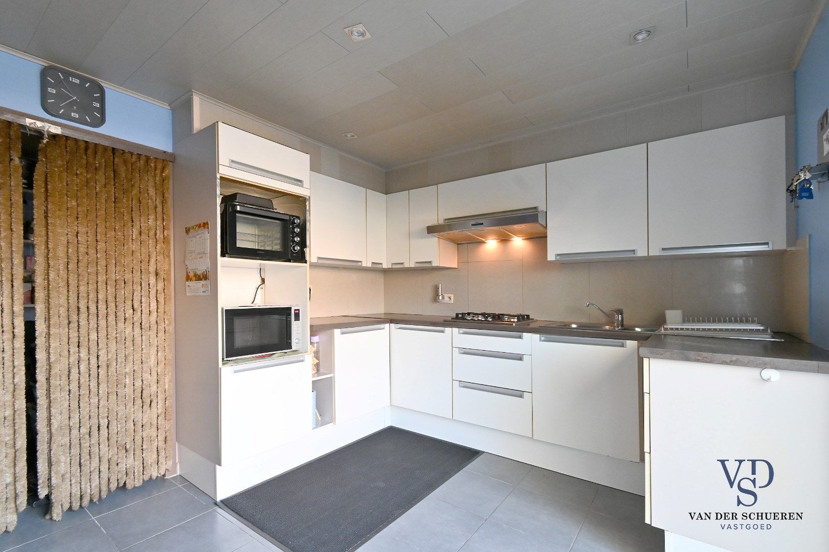Volledig gerenoveerde woning in Gentbrugge foto 5
