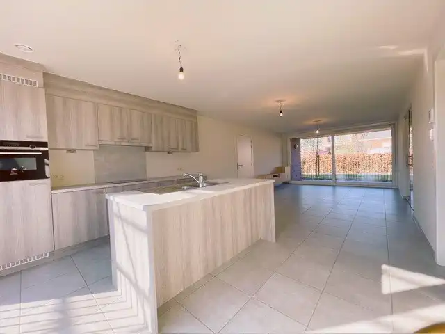 Ruim gelijkvloers appartement met zuidgericht terras foto 4