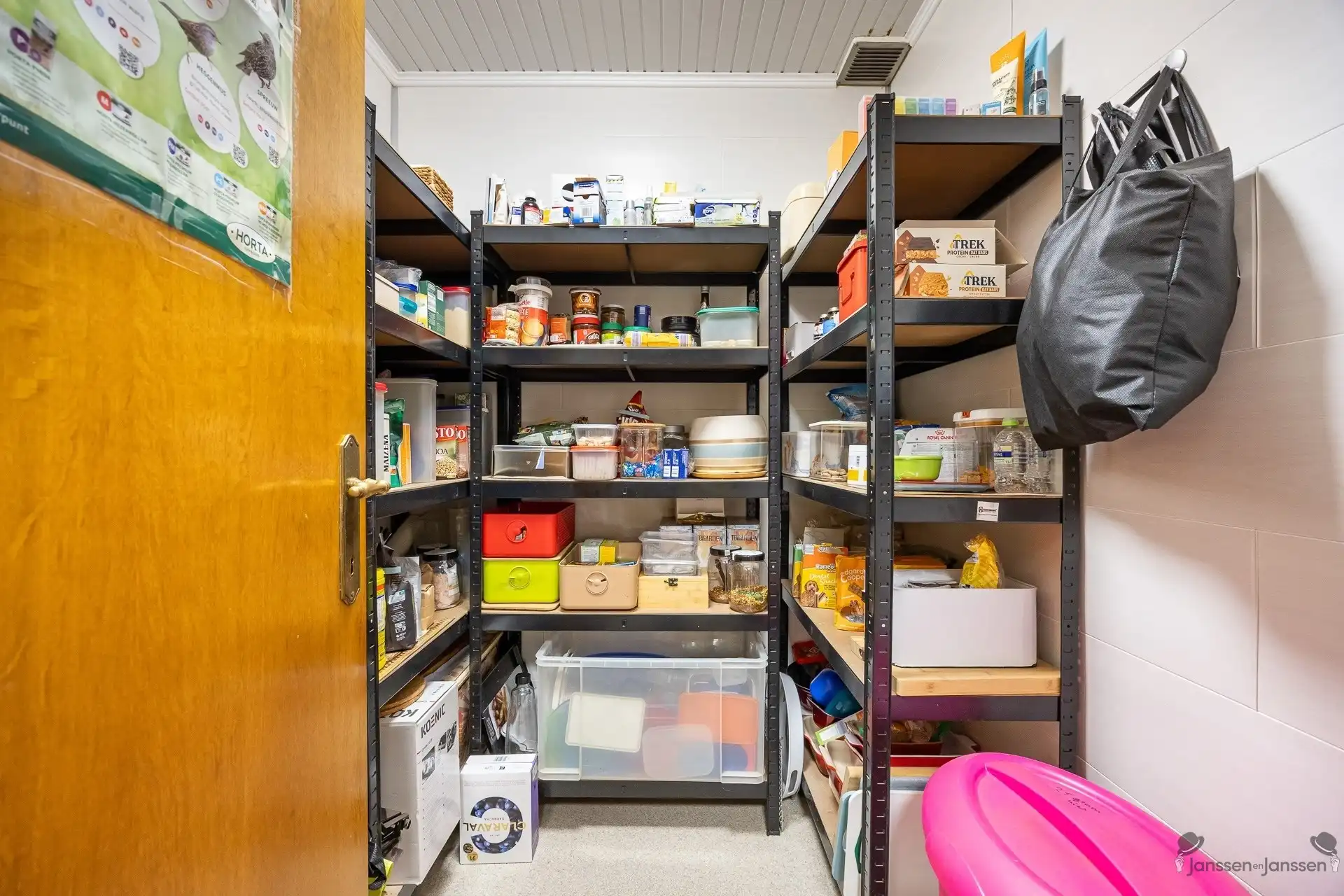 Ruime villa met magazijn op 1.650 m² in Kapellen foto 11