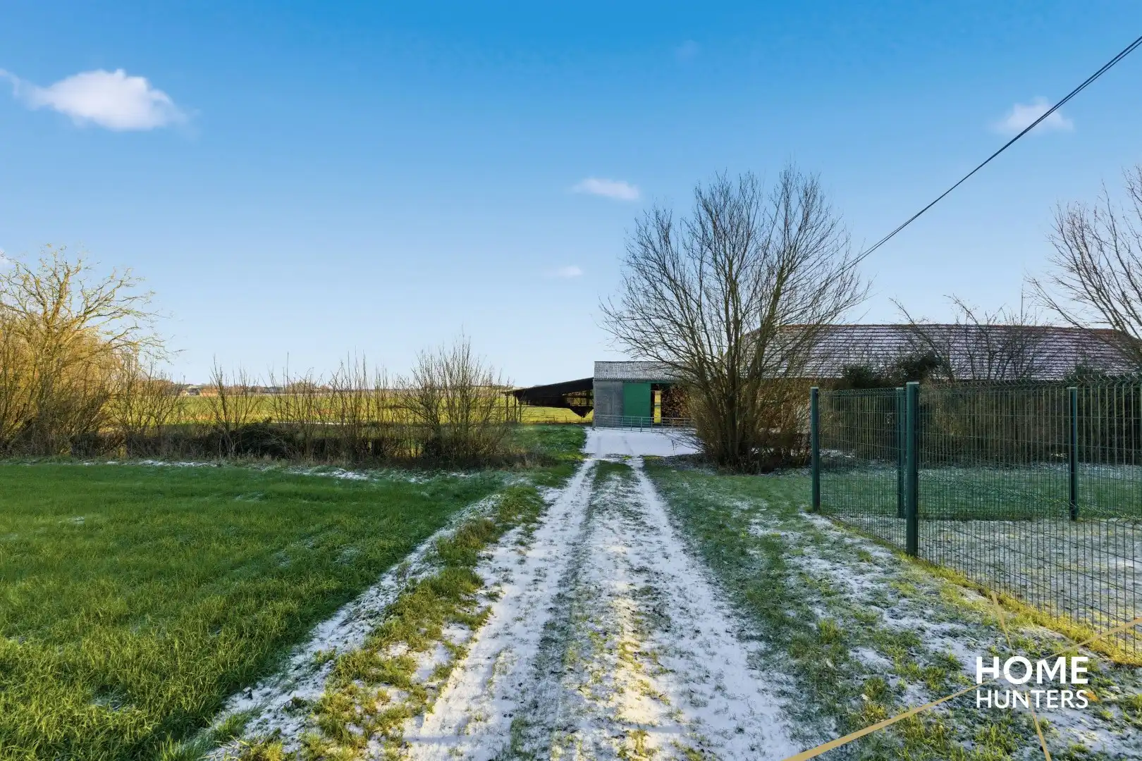 Unieke te renoveren hoeve op 14.188 m² met adembenemend zicht op de Kemmelberg foto 17