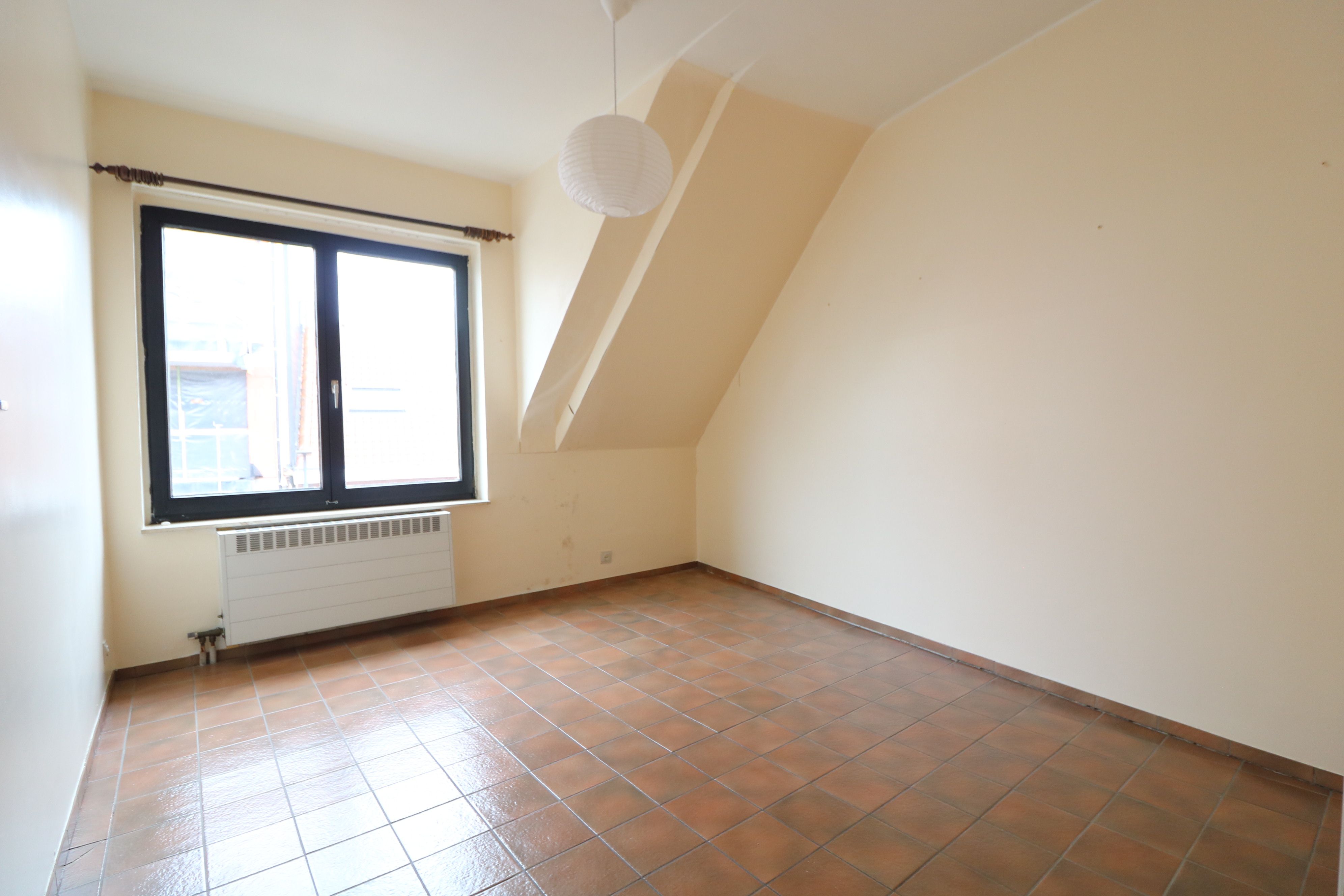 Lichtrijk 3-slaapkamerappartement met garage vlakbij het centrum van Blankenberge. foto 4
