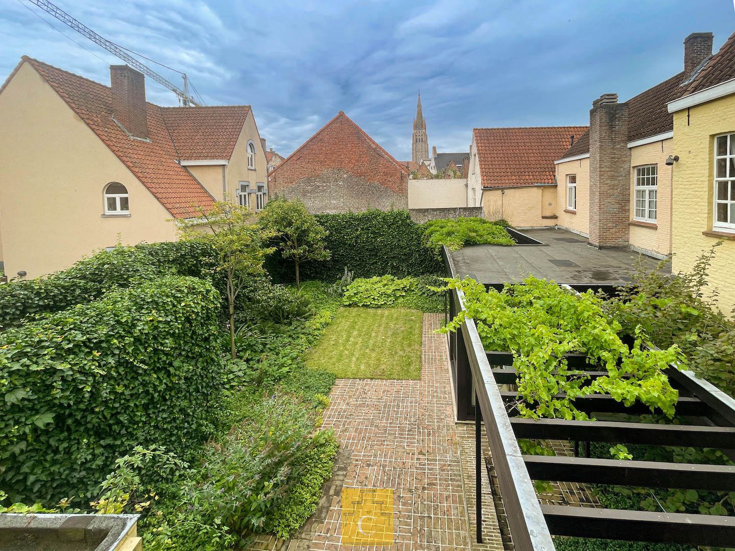 exclusieve herenwoning met grote garage en zonnige tuin, sublieme locatie bij Pandreitje foto 6