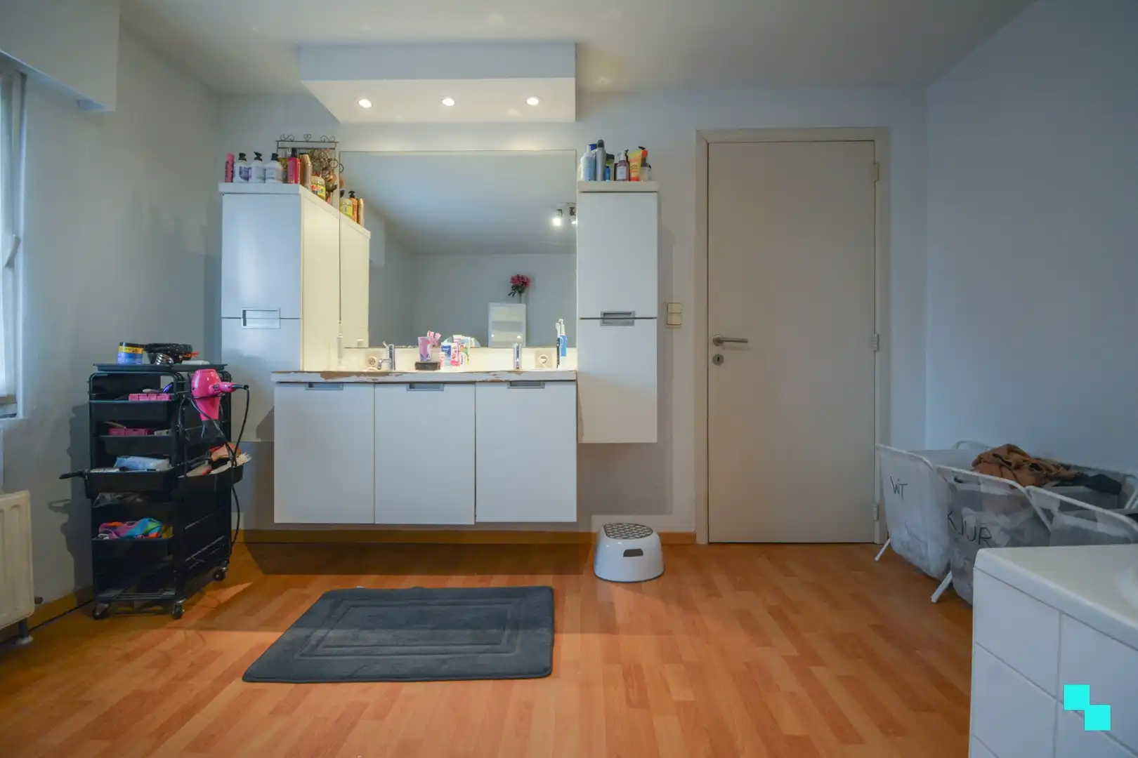 Verrassend ruime gezinswoning in hartje Roeselare foto 13