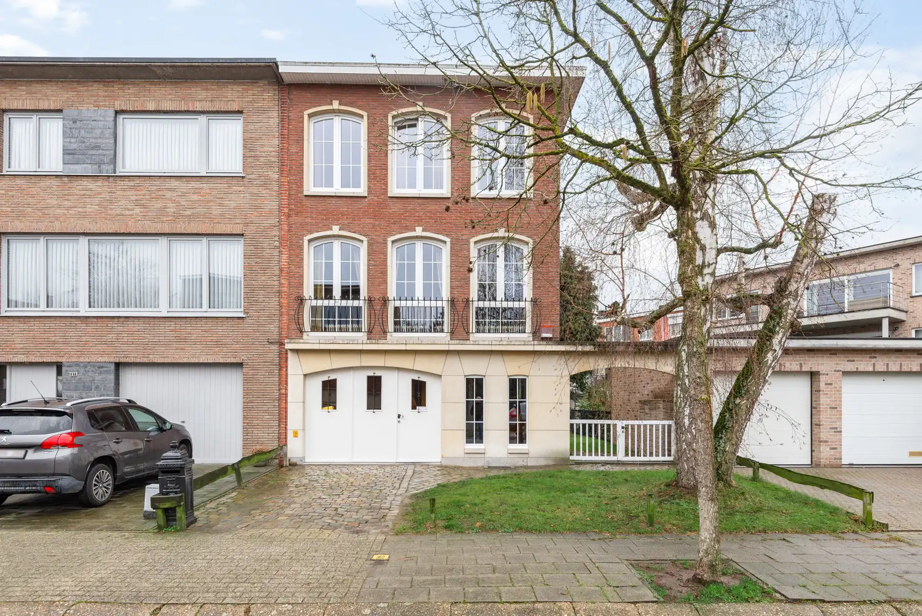 Hoofdfoto van de publicatie: Bel-etage te koop in charmante wijk te Aartselaar