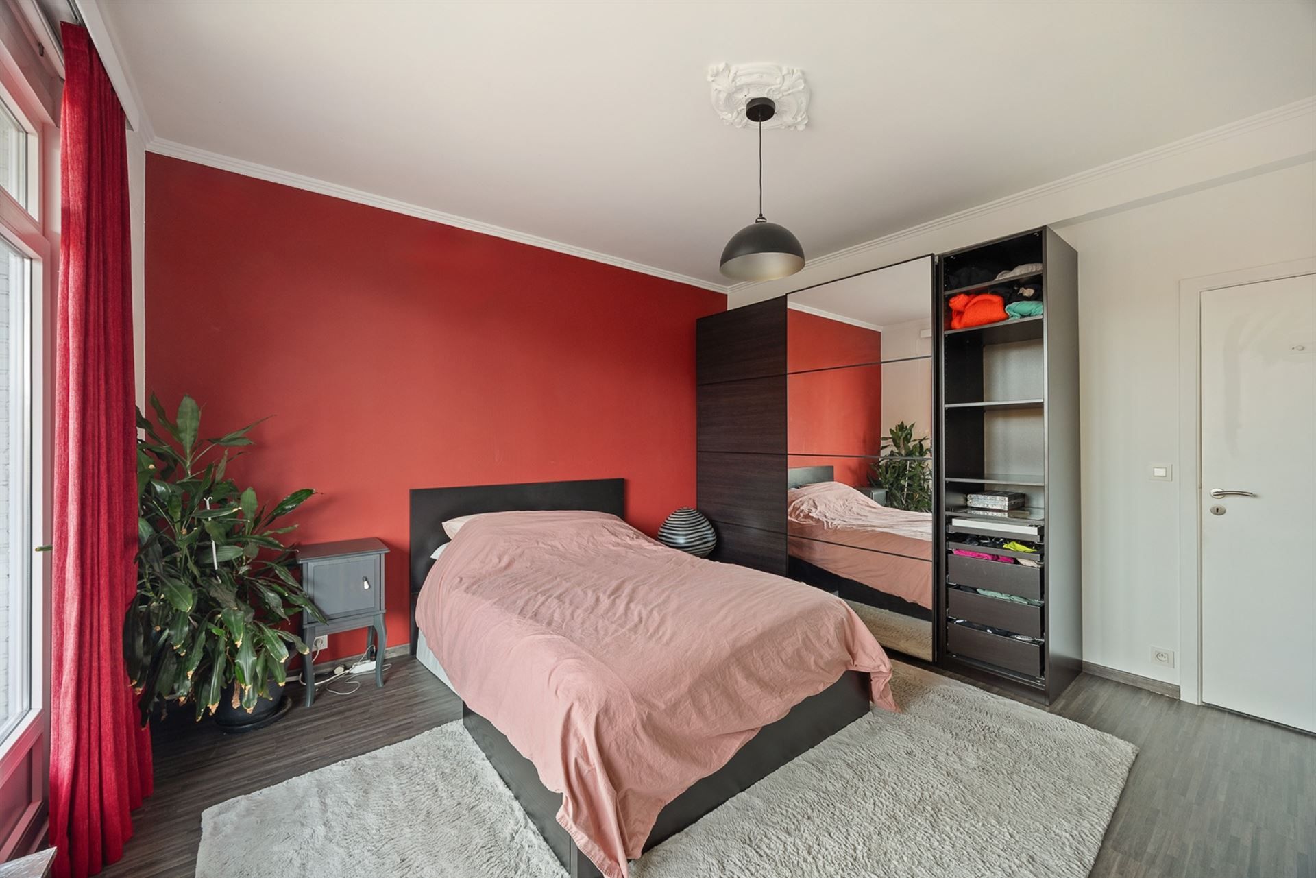 Licht en Energiezuinig Appartement met Uitzicht op Antwerpen foto 9