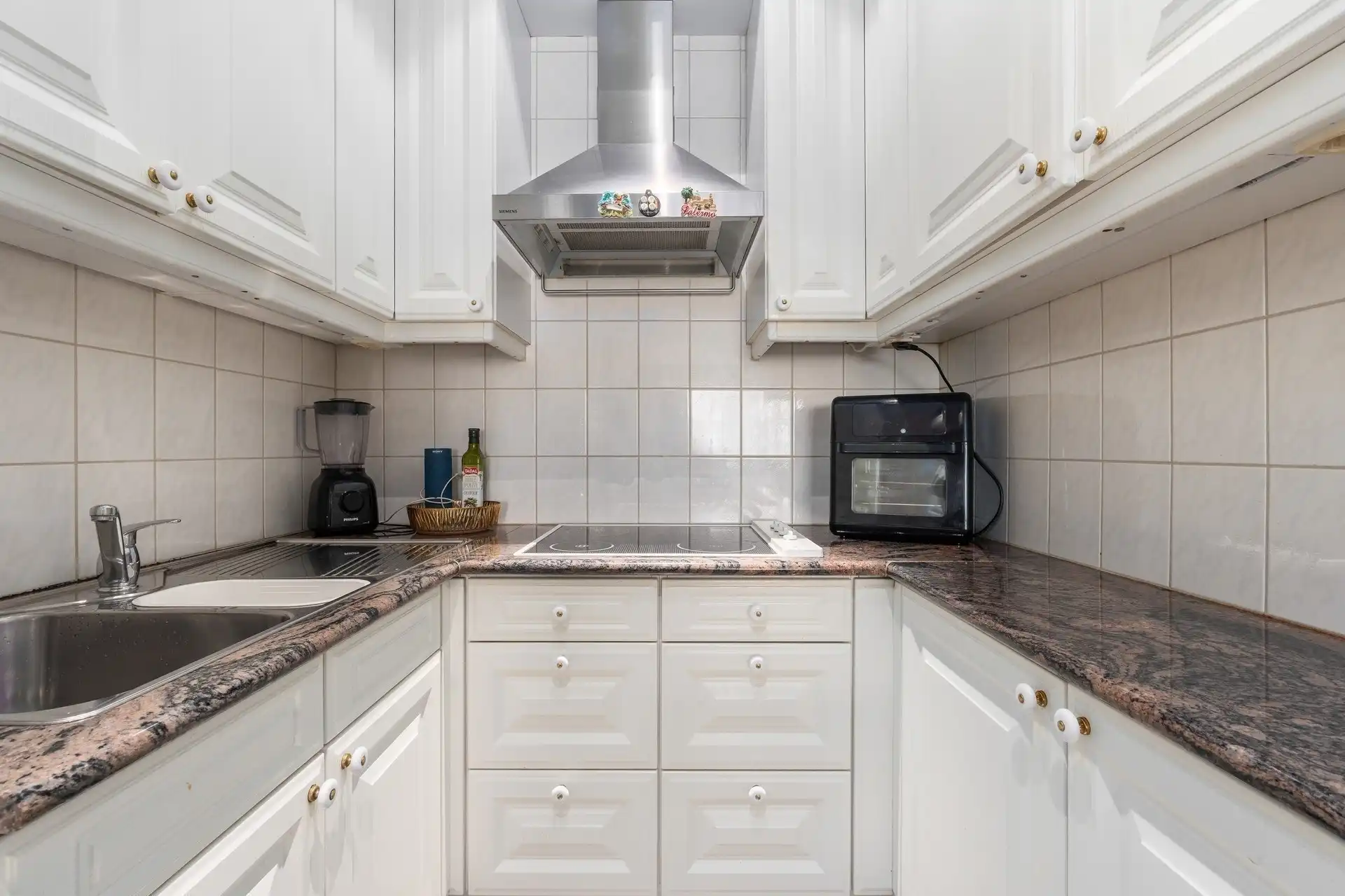 Appartement centraal gelegen met ondergrondse staanplaats foto 8