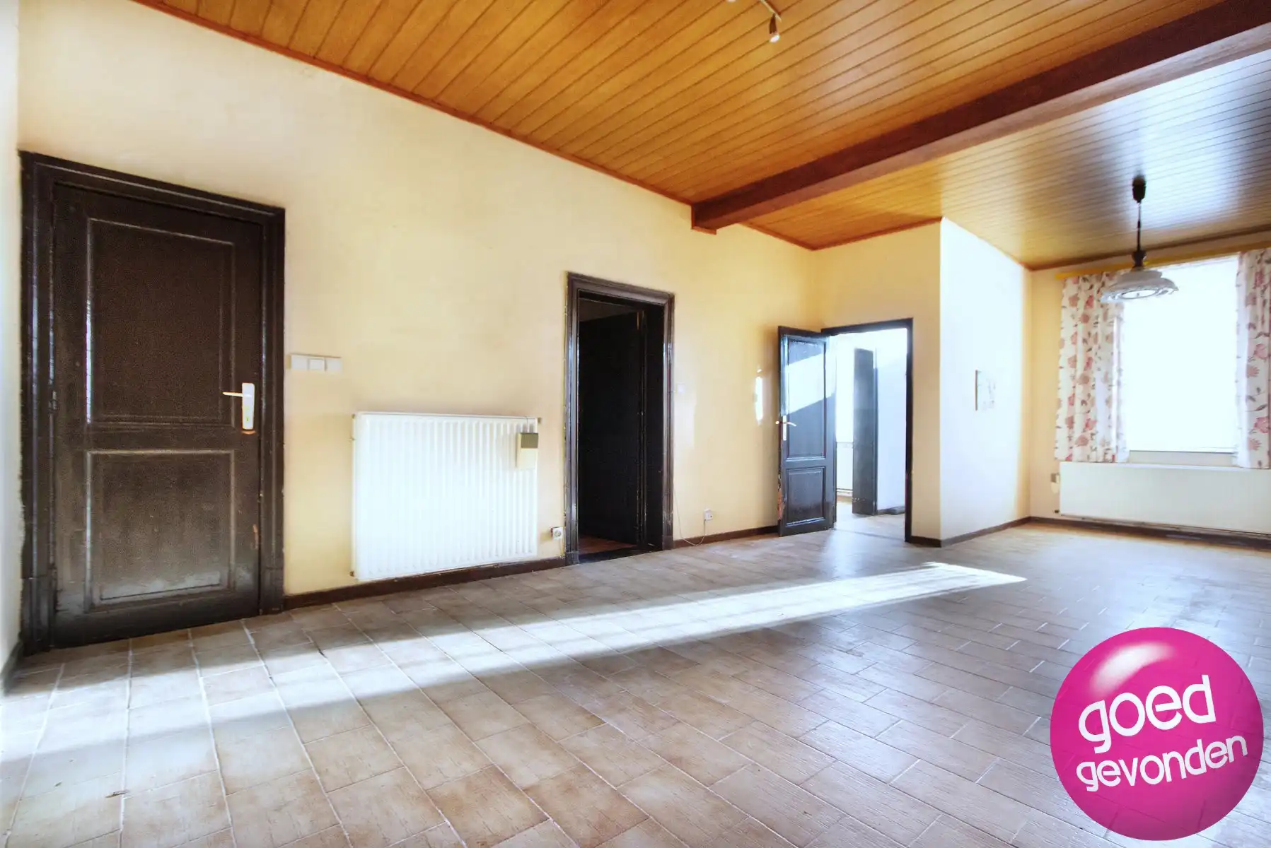 WONING - STALGEBOUW - TERRAS - TUIN - PARKING - TE RENOVEREN foto 10