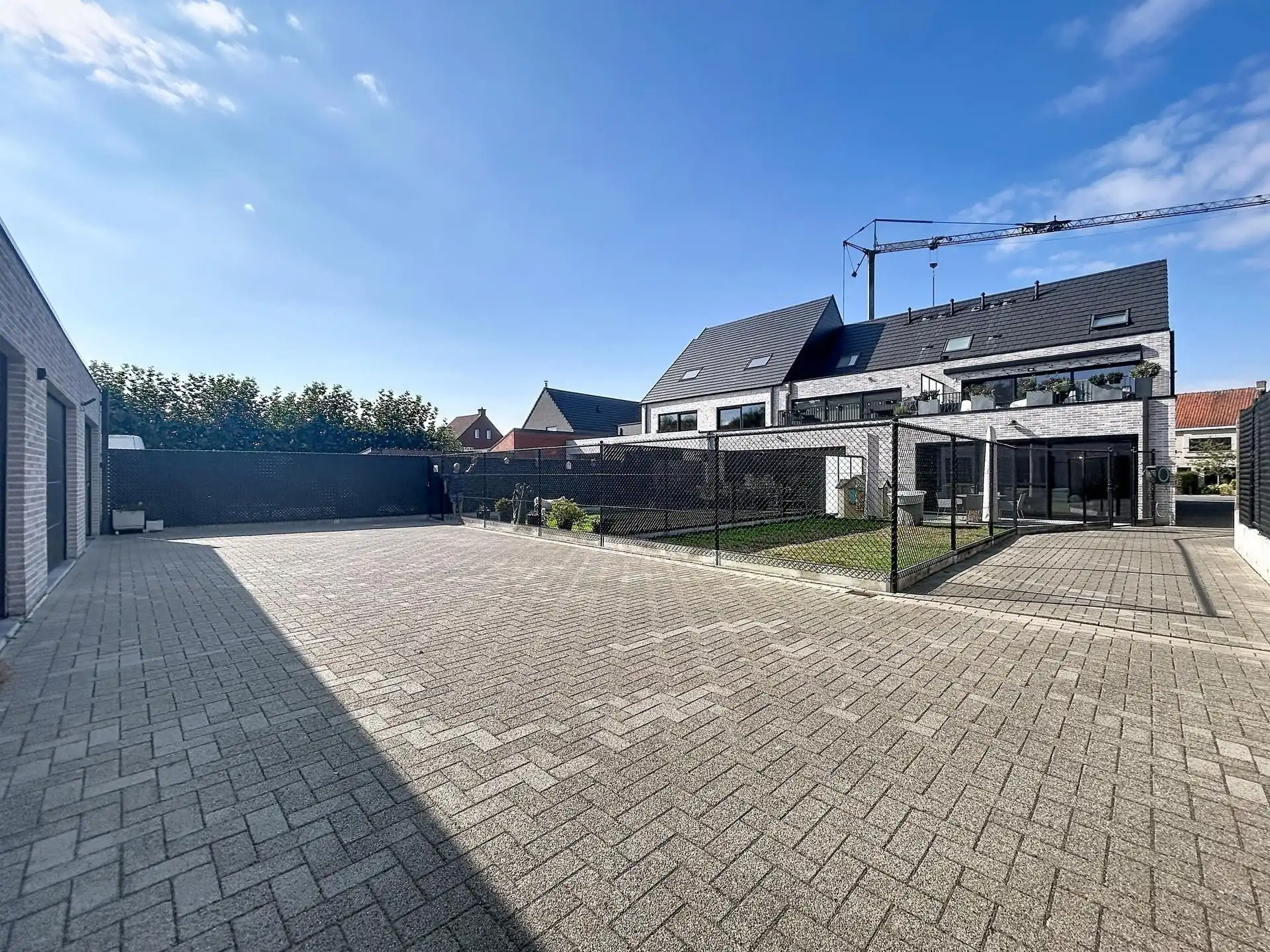 Gelijkvloers 2 slaapkamerappartement met zuidtuin en garage foto 19