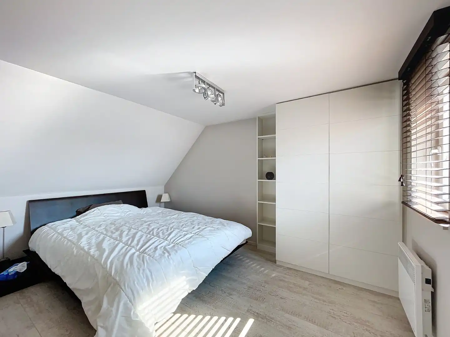 Instapklaar appartement i/h centrum van Sint-Idesbald. foto 9