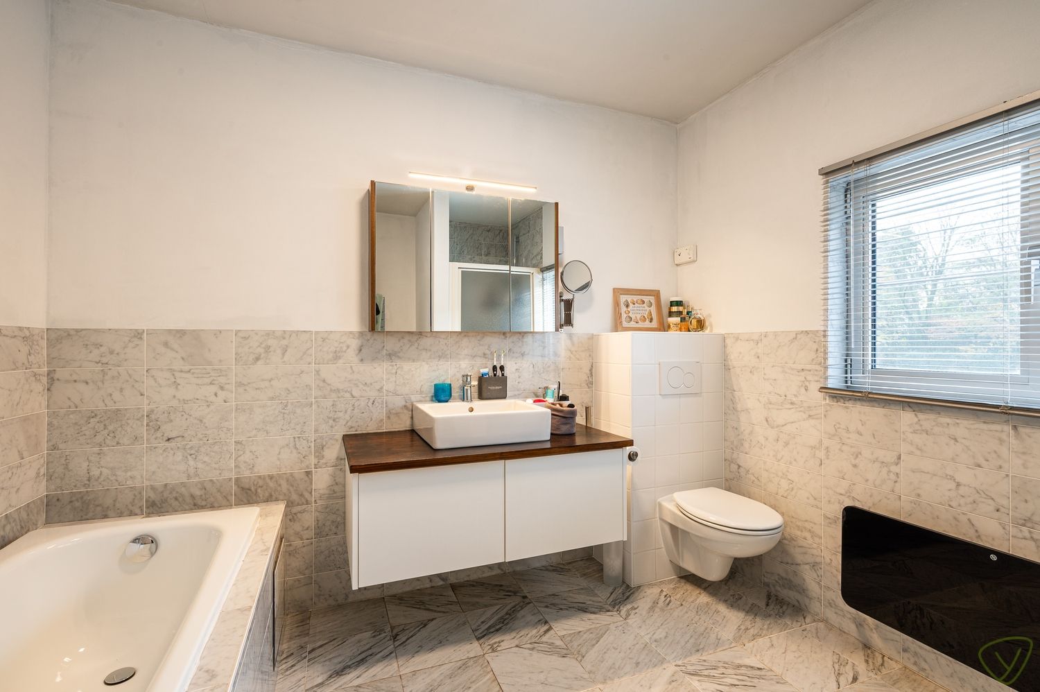 Verzorgde gezinswoning met energiezuinige troeven en zonnige tuin foto 16