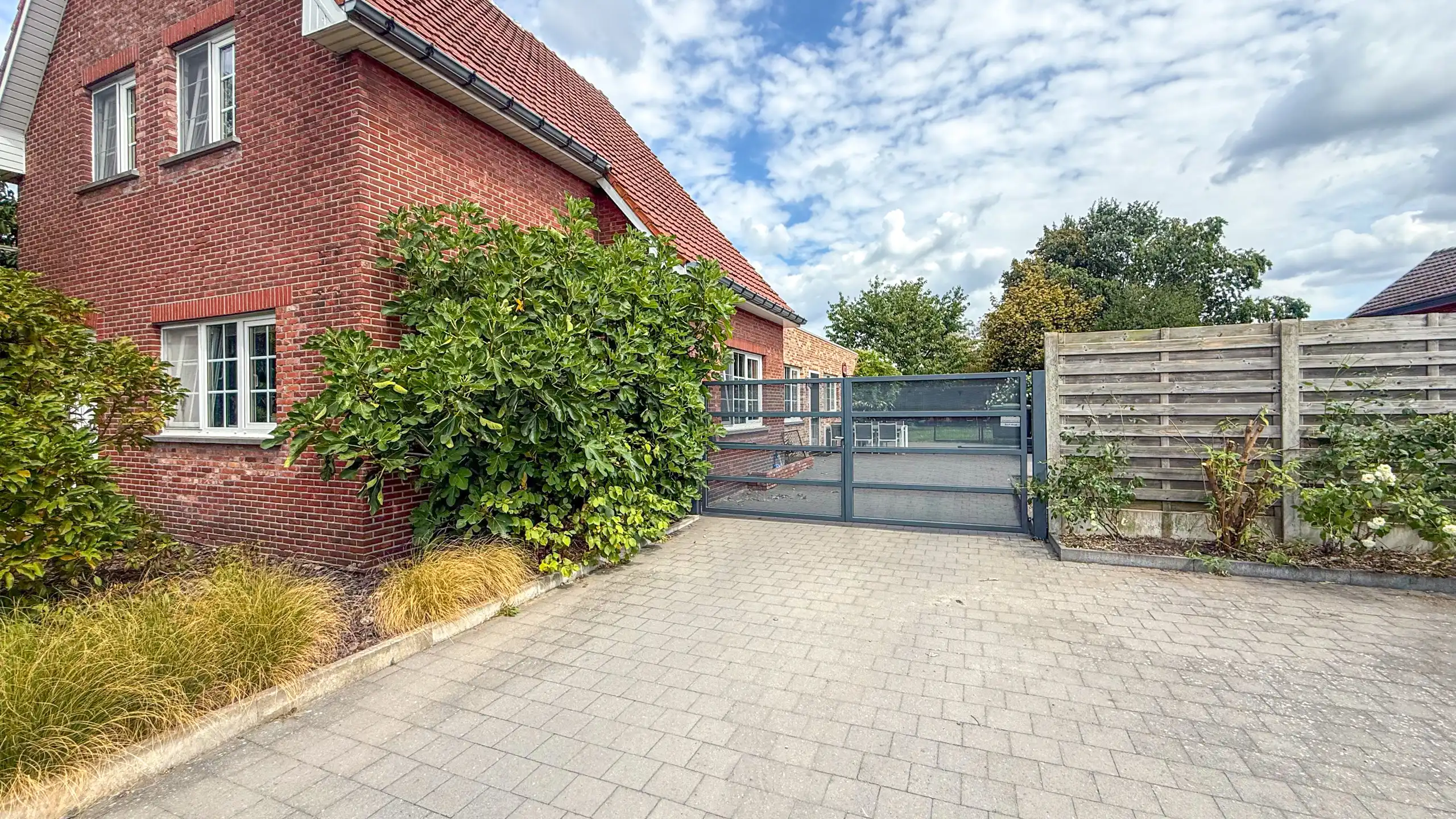 Instapklare woning op 9,8 are met prachtige tuin! foto 39