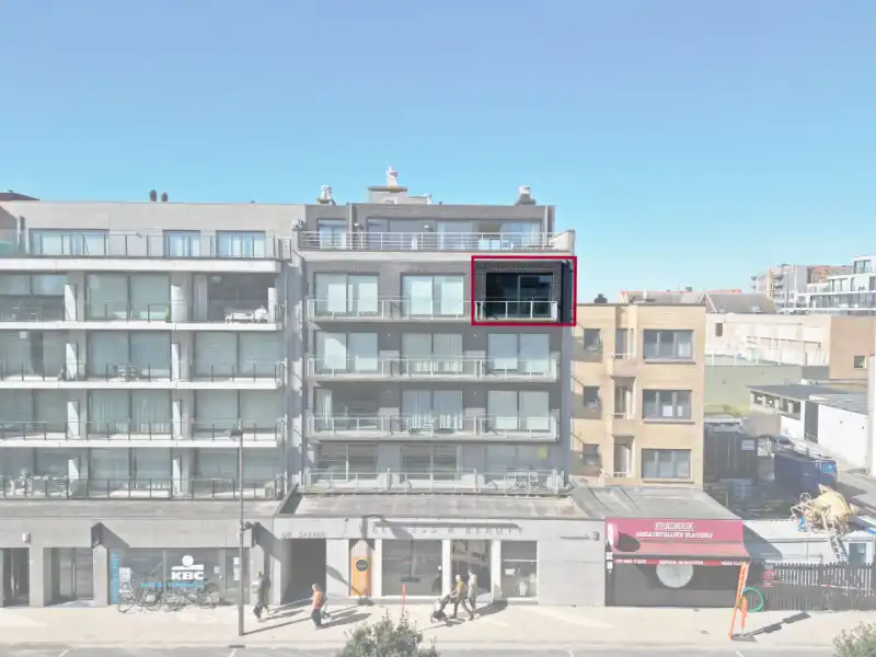 INSTAPKLAAR APPARTEMENT IN OOSTDUINKERKE-BAD foto {{pictureIndex}}