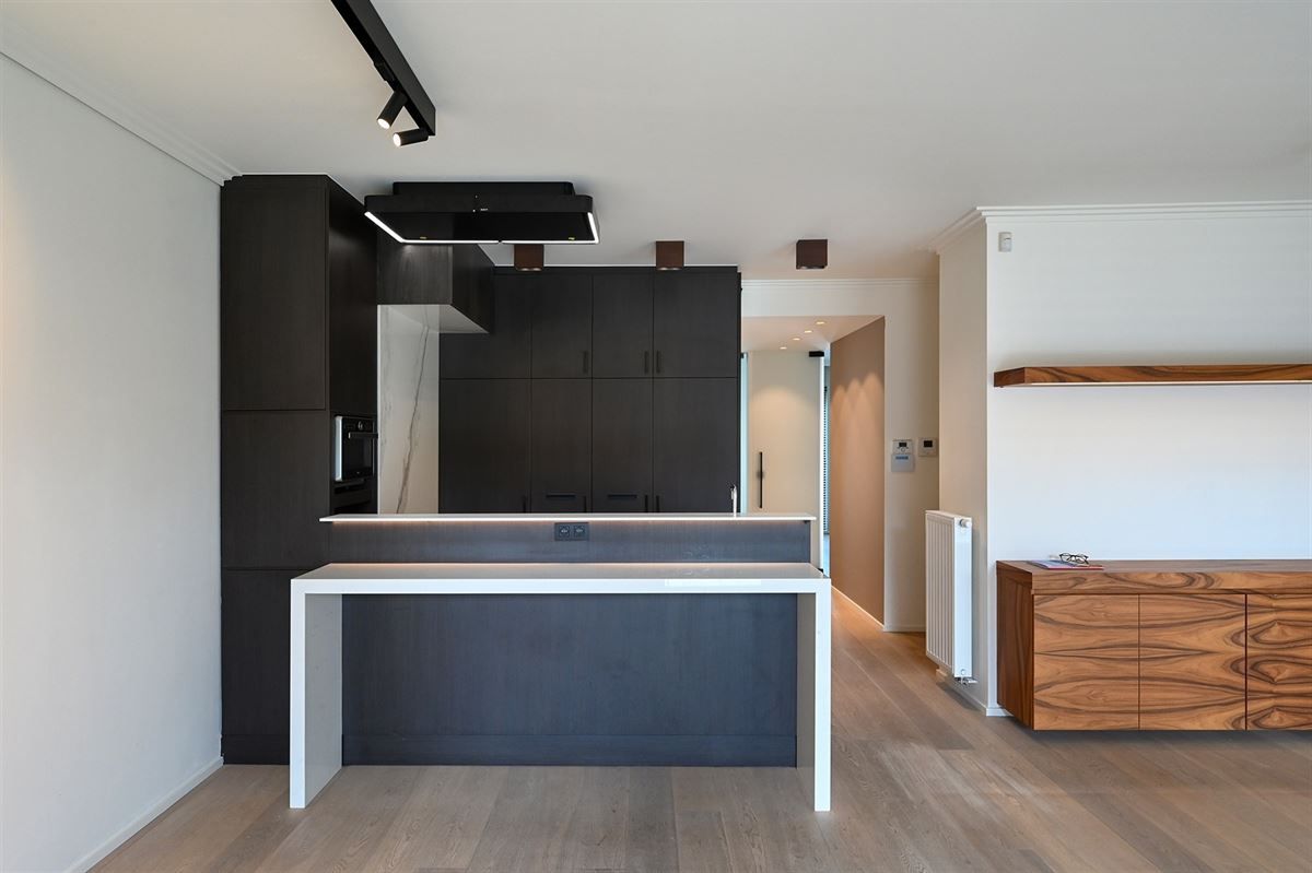 Prachtig appartement met 2 badkamers en ruim terras foto 6