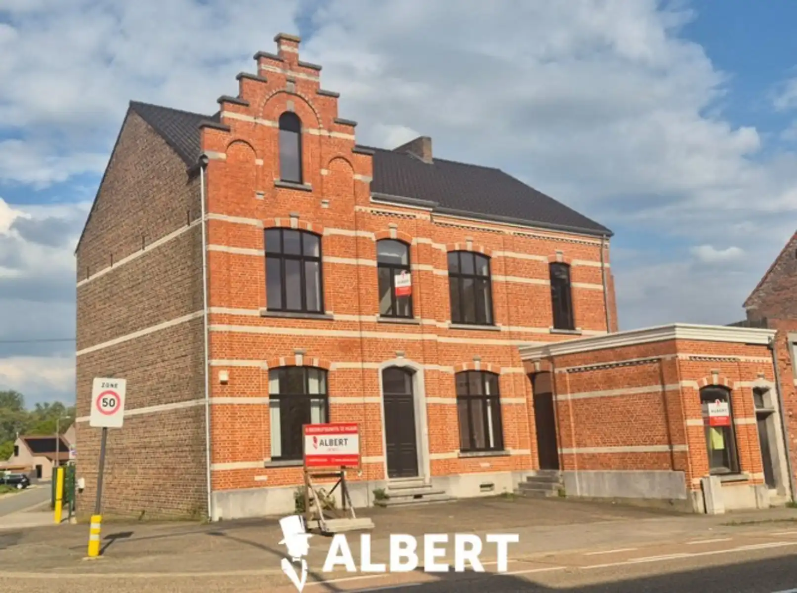 Unit 5 - kantoorgebouw foto {{pictureIndex}}