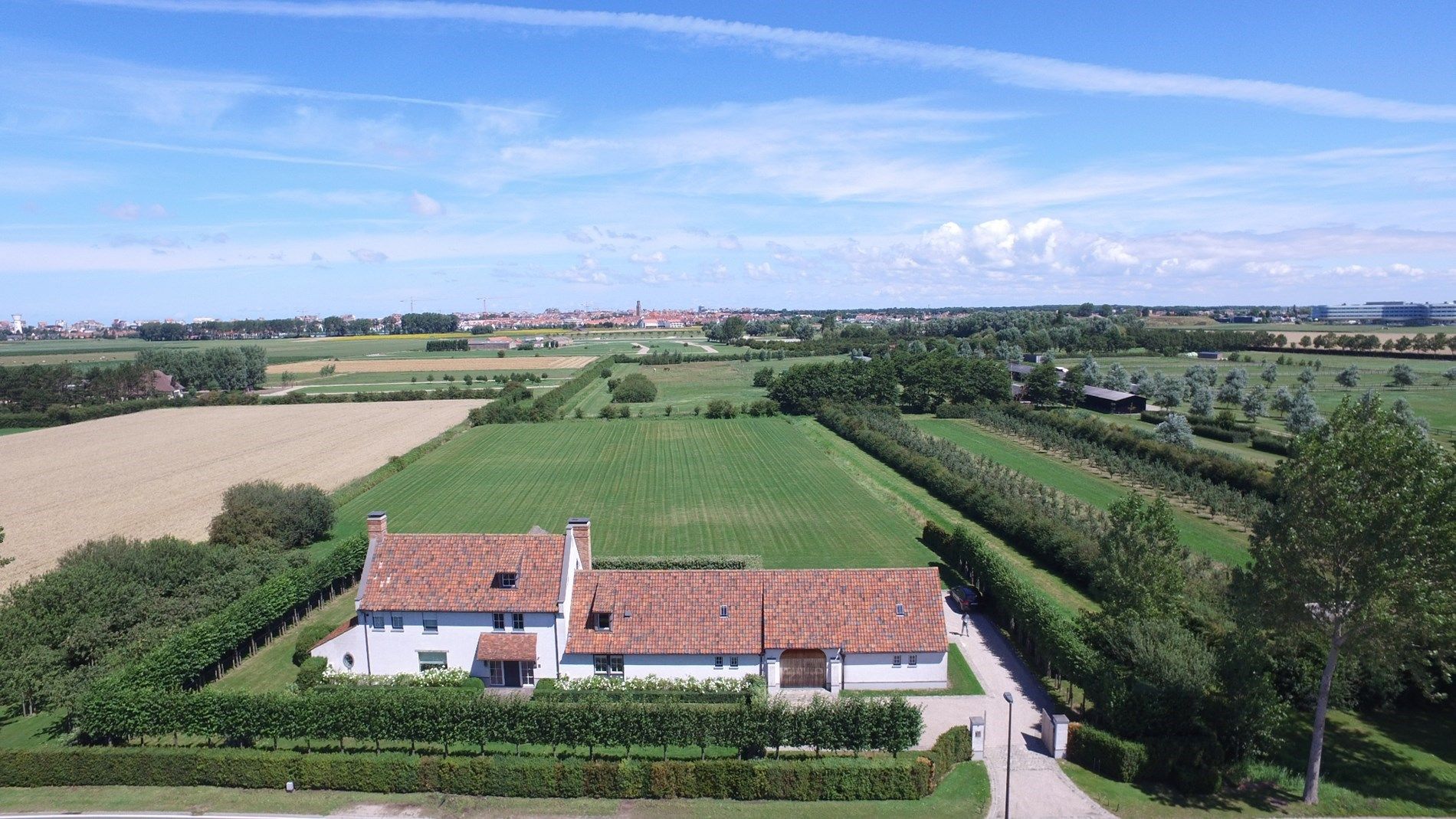 Landgoed met zwembad op meer dan 1 hectare aan de toekomstige golf van Knokke. foto 25