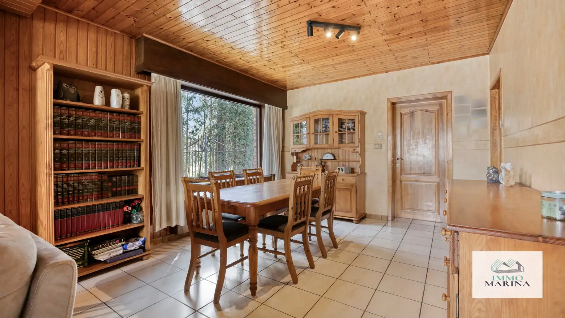 Ruime woning met zuid tuin, carport te Booischot. foto 4