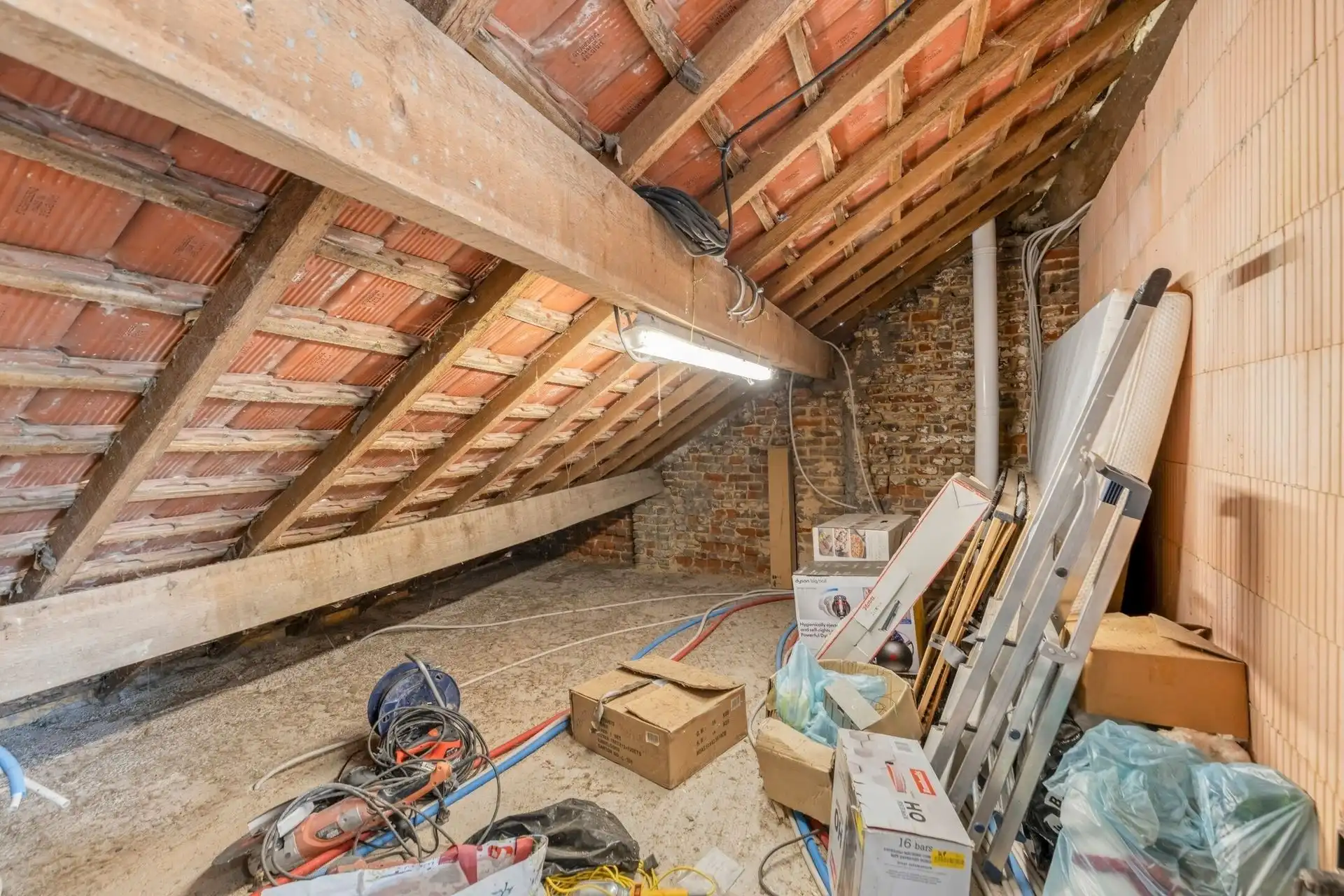 4-gevelwoning met potentieel en een mooie tuin foto 25