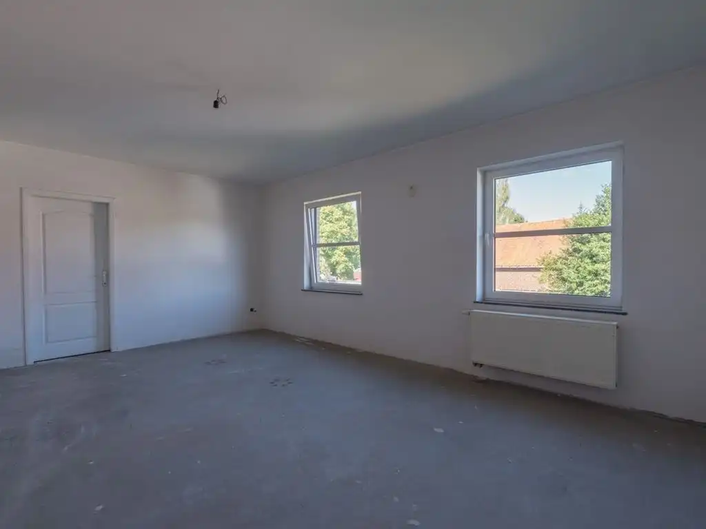 Verrassend ruime vrijstaande woning met inpandige garage foto 35