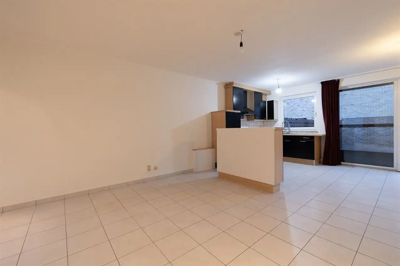 Stadswoning met vier slpk, garage te midden van centrum foto 3