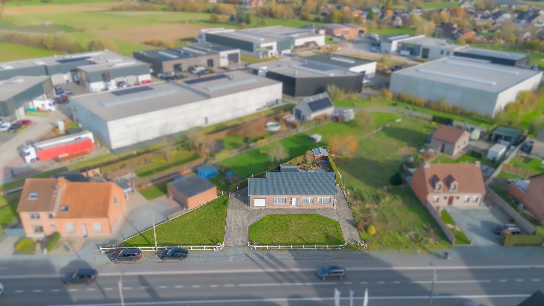 Ruime gezinswoning met 3 slpks! foto 14