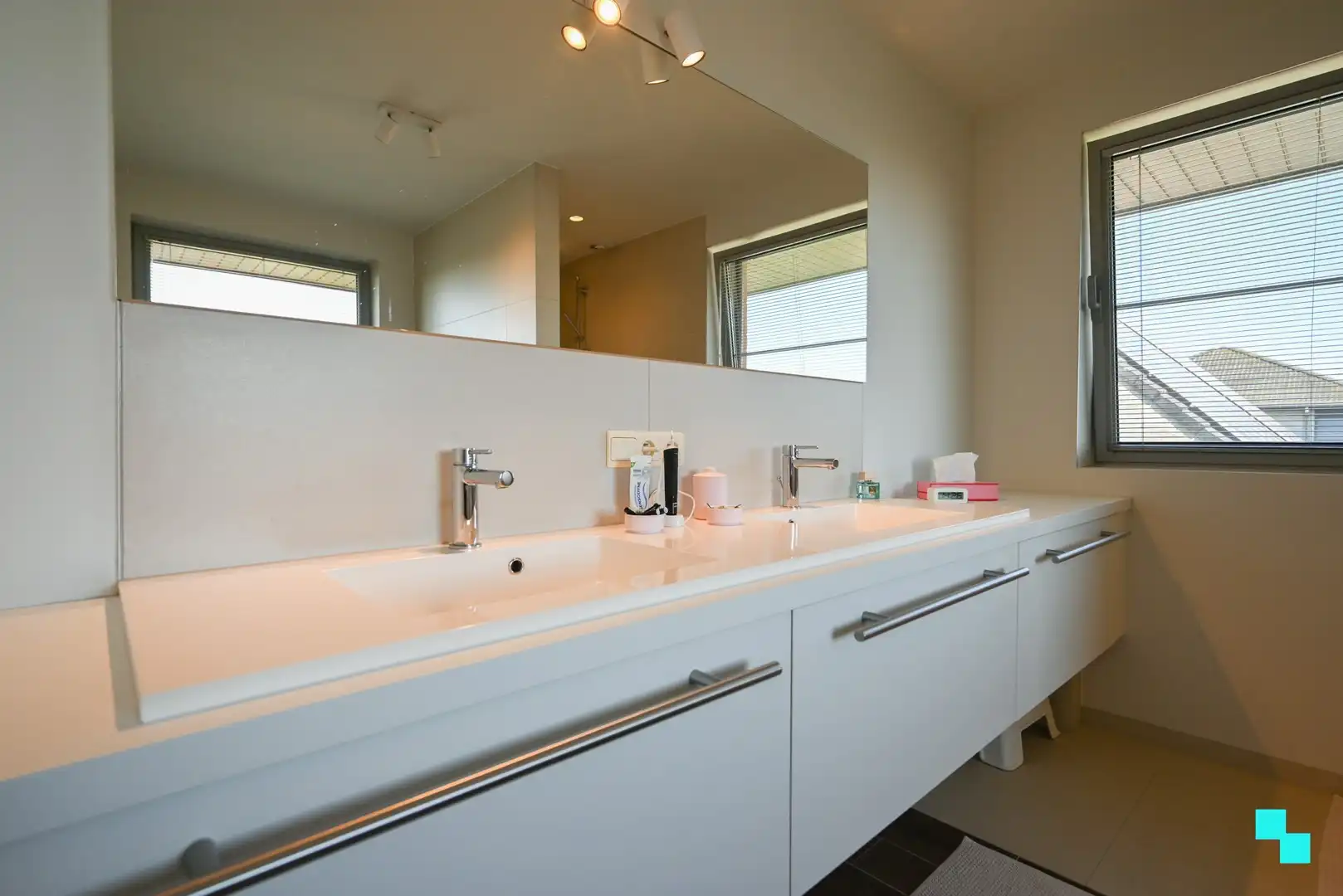 Instapklare gezinswoning met zonnige tuin in rustige woonomgeving foto 27